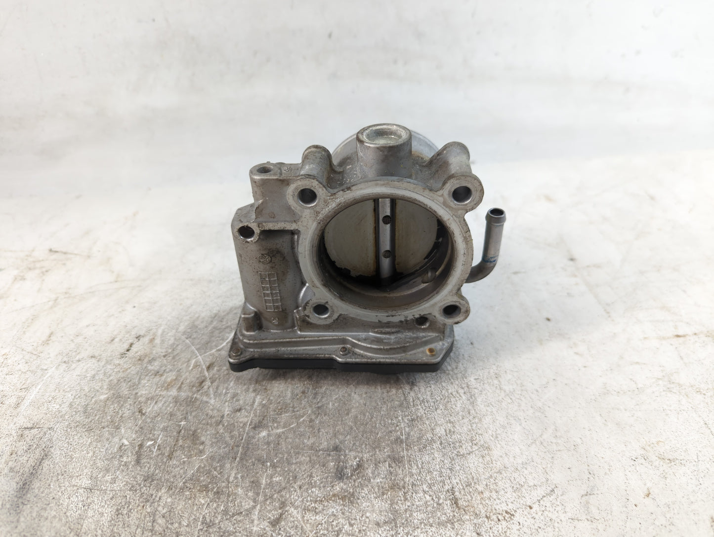 2011-2020 Hyundai Elantra Throttle Body P/N:35100-2E710 Fits Fits 2011 2012 2013 2014 2015 2016 2017 2018 2019 2020 2021 OEM