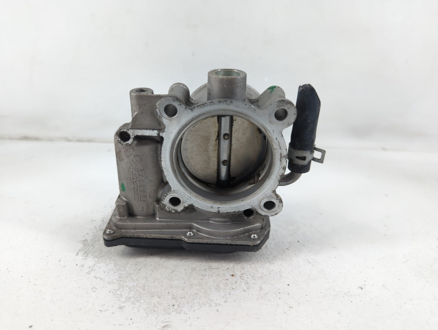 2011-2020 Hyundai Elantra Throttle Body P/N:35100-2E710 Fits Fits 2011 2012 2013 2014 2015 2016 2017 2018 2019 2020 2021 OEM