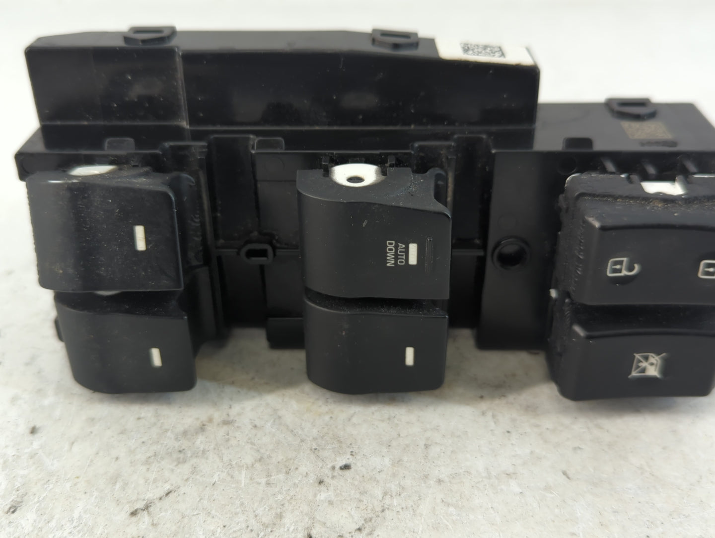 2017-2020 Hyundai Elantra Master Power Window Switch Replacement Driver Side Left P/N:190801 93570F2100 Fits OEM Used Auto P