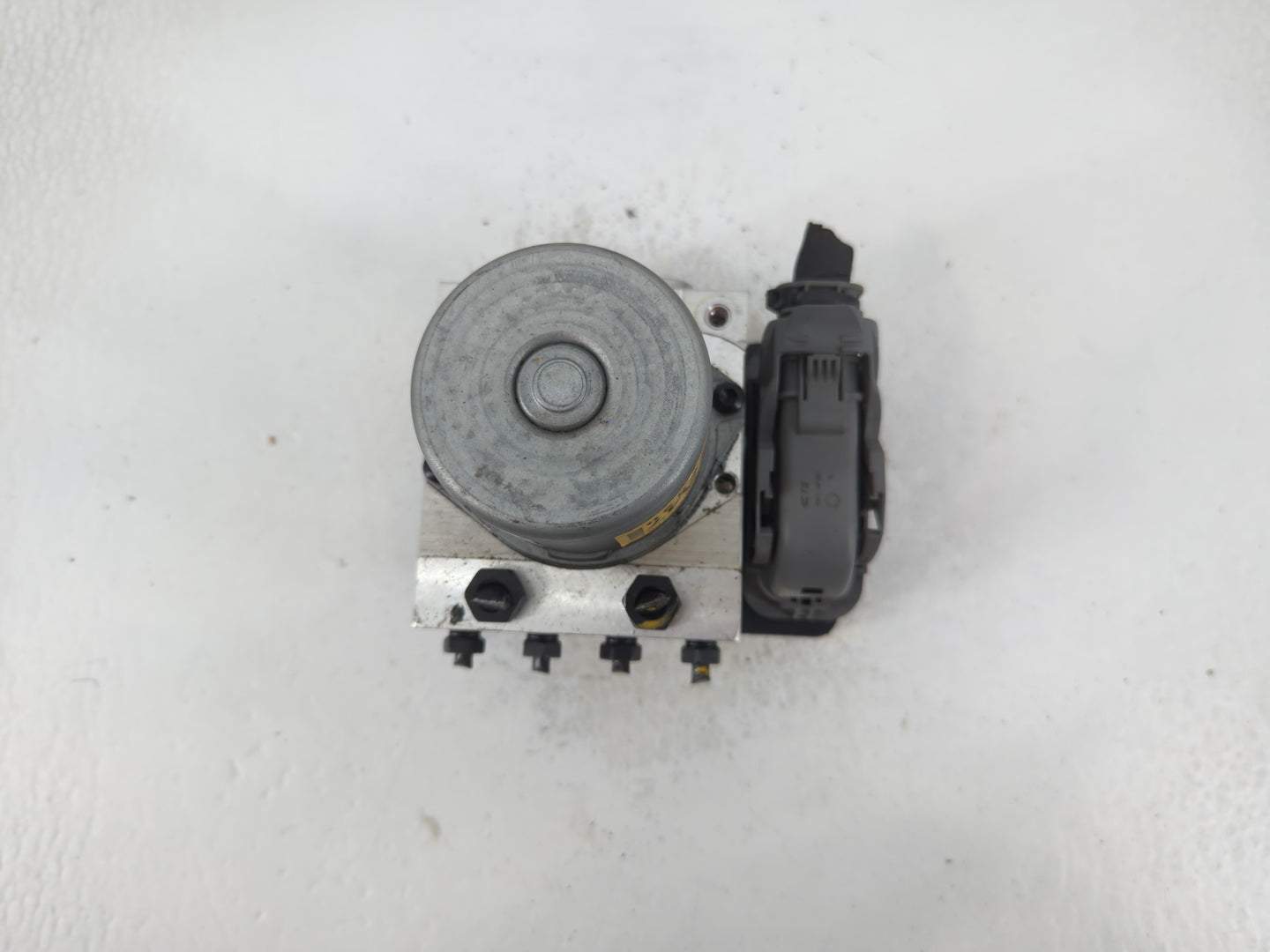 2019-2020 Hyundai Elantra ABS Pump Control Module Replacement P/N:58900-F2620 Fits Fits 2019 2020 OEM Used Auto Parts - Oemu