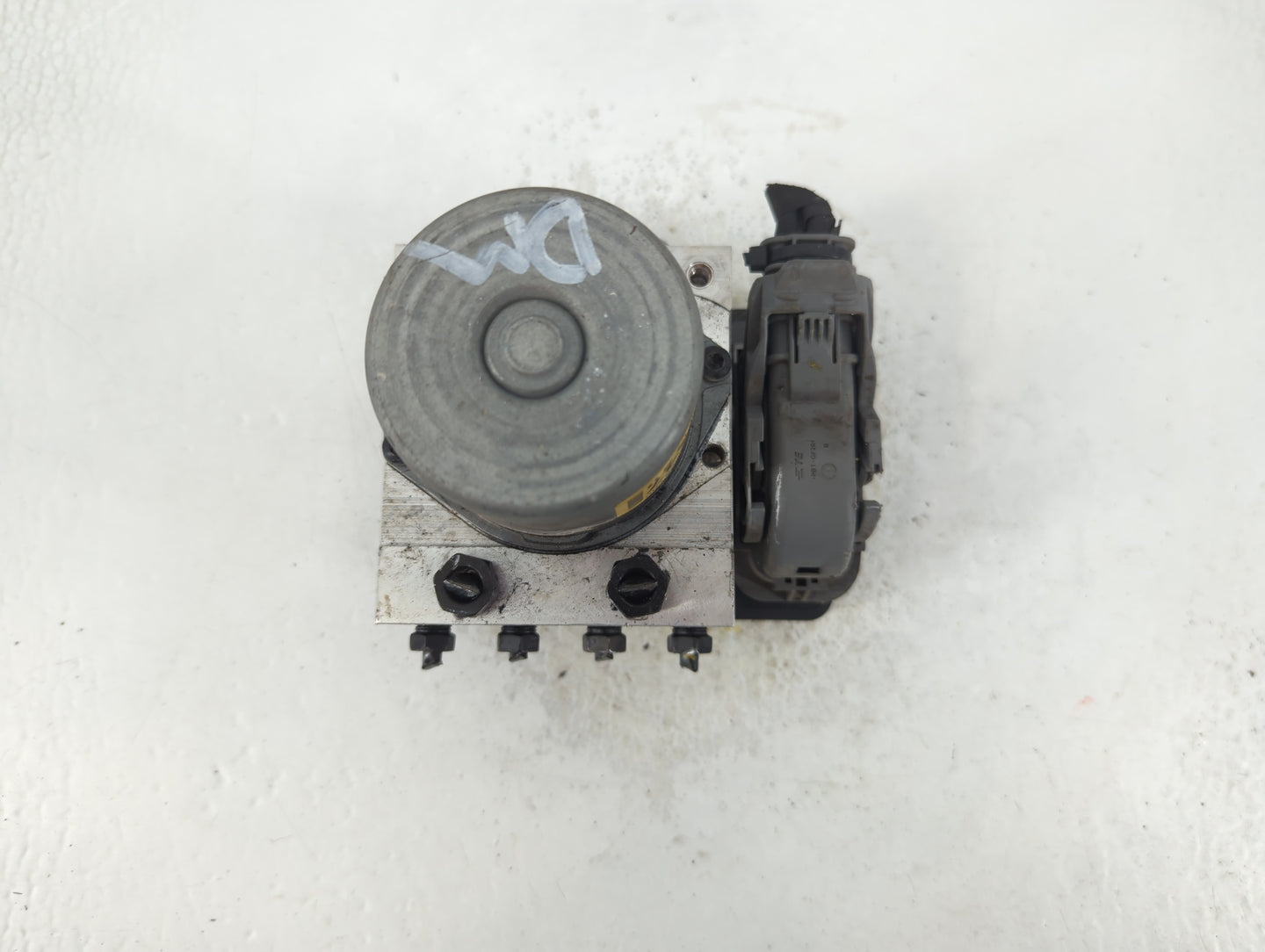 2019-2020 Hyundai Elantra ABS Pump Control Module Replacement P/N:61589-43100 58900-F2620 Fits Fits 2019 2020 OEM Used Auto 