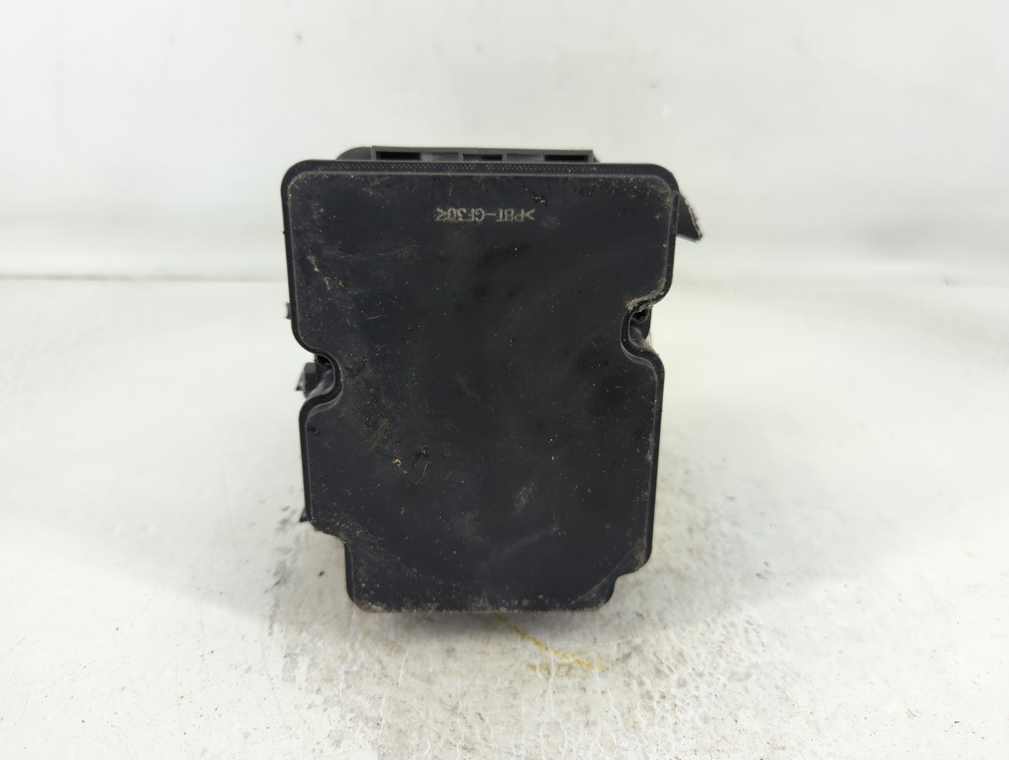 2019-2020 Hyundai Elantra ABS Pump Control Module Replacement P/N:61589-43100 58900-F2620 Fits Fits 2019 2020 OEM Used Auto 