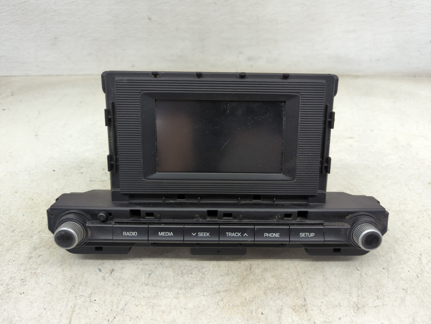2019-2020 Hyundai Elantra Radio AM FM Cd Player Receiver Replacement P/N:96180F2UA0SSH Fits Fits 2019 2020 OEM Used Auto Par
