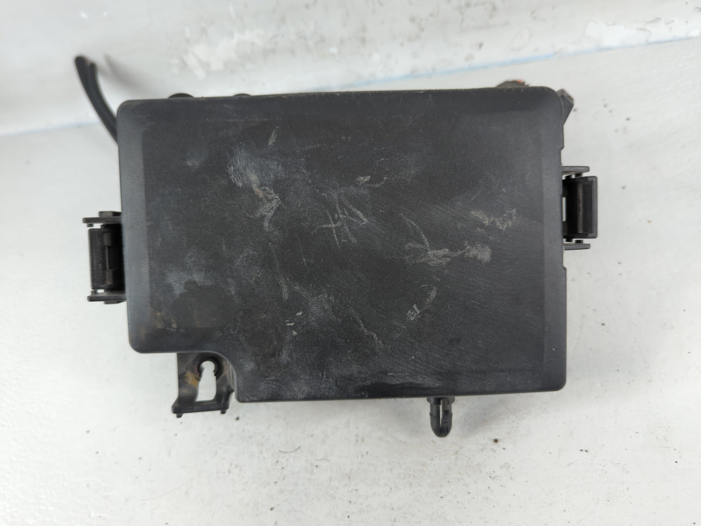 2019-2020 Hyundai Elantra Fusebox Fuse Box Panel Relay Module P/N:91956-F2025 Fits Fits 2019 2020 OEM Used Auto Parts - Oemu