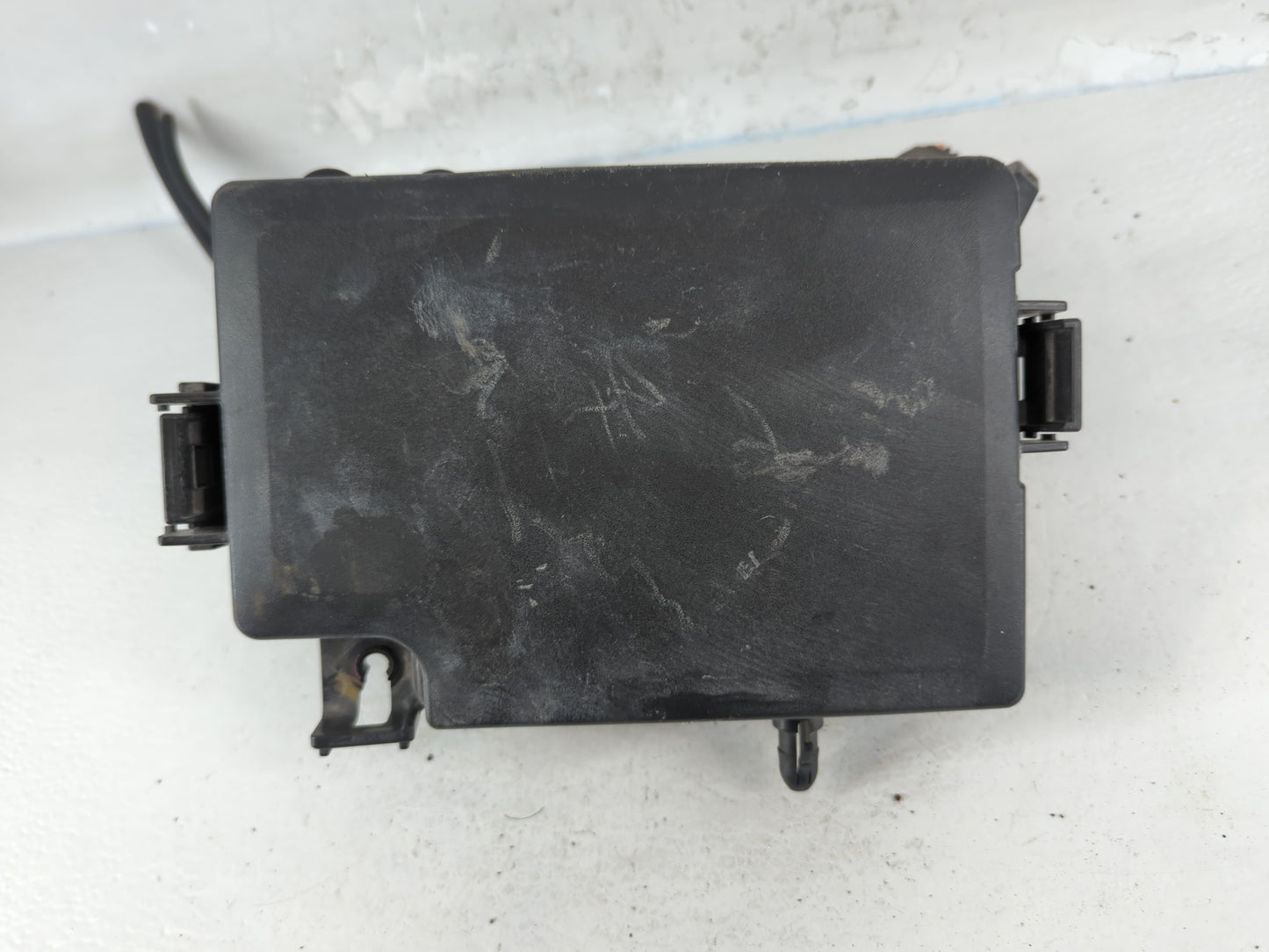 2019-2020 Hyundai Elantra Fusebox Fuse Box Panel Relay Module P/N:91956-F2025 Fits Fits 2019 2020 OEM Used Auto Parts - Oemu