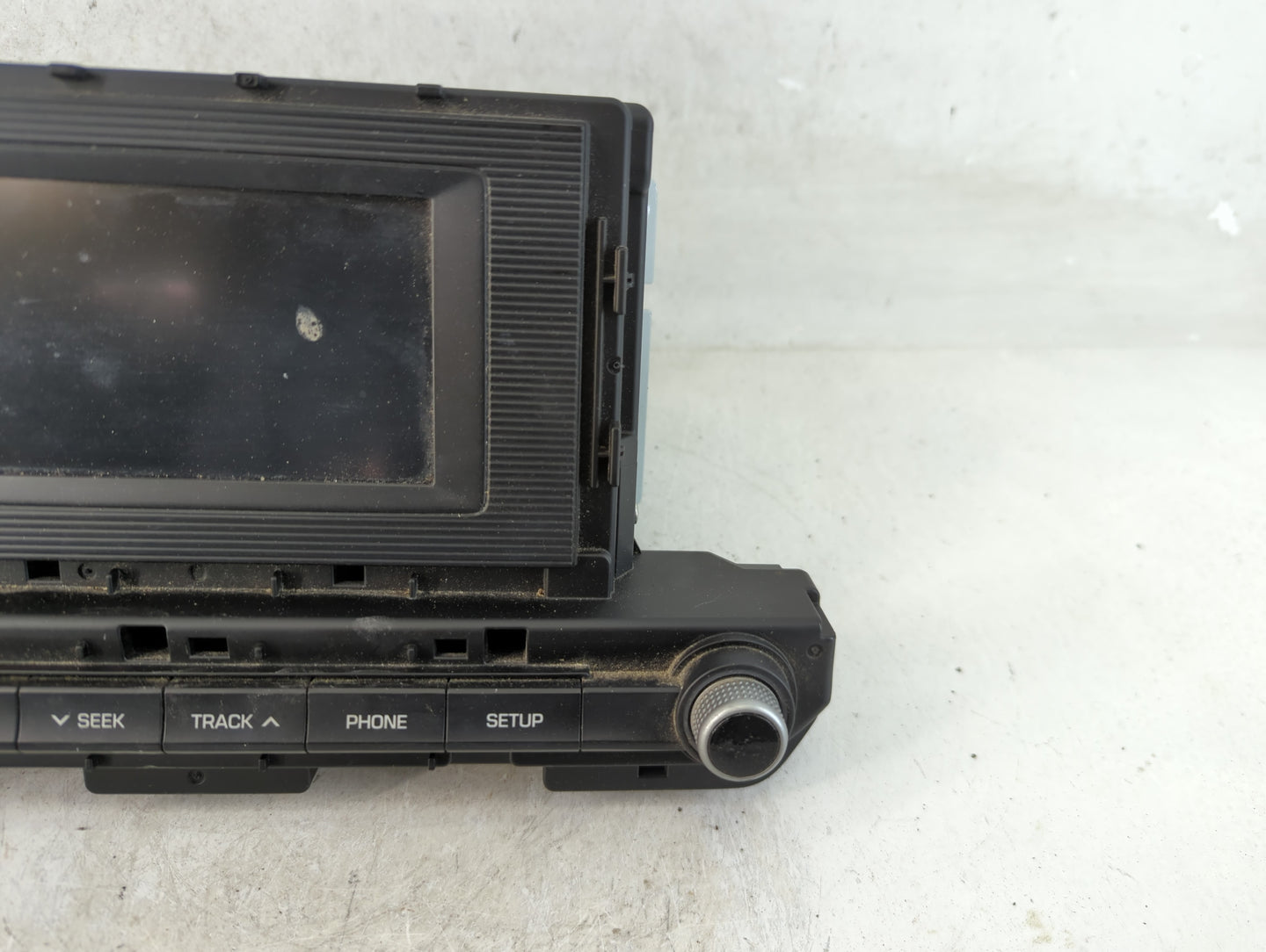 2019-2020 Hyundai Elantra Radio AM FM Cd Player Receiver Replacement P/N:96180F2UA0SSH Fits Fits 2019 2020 OEM Used Auto Par