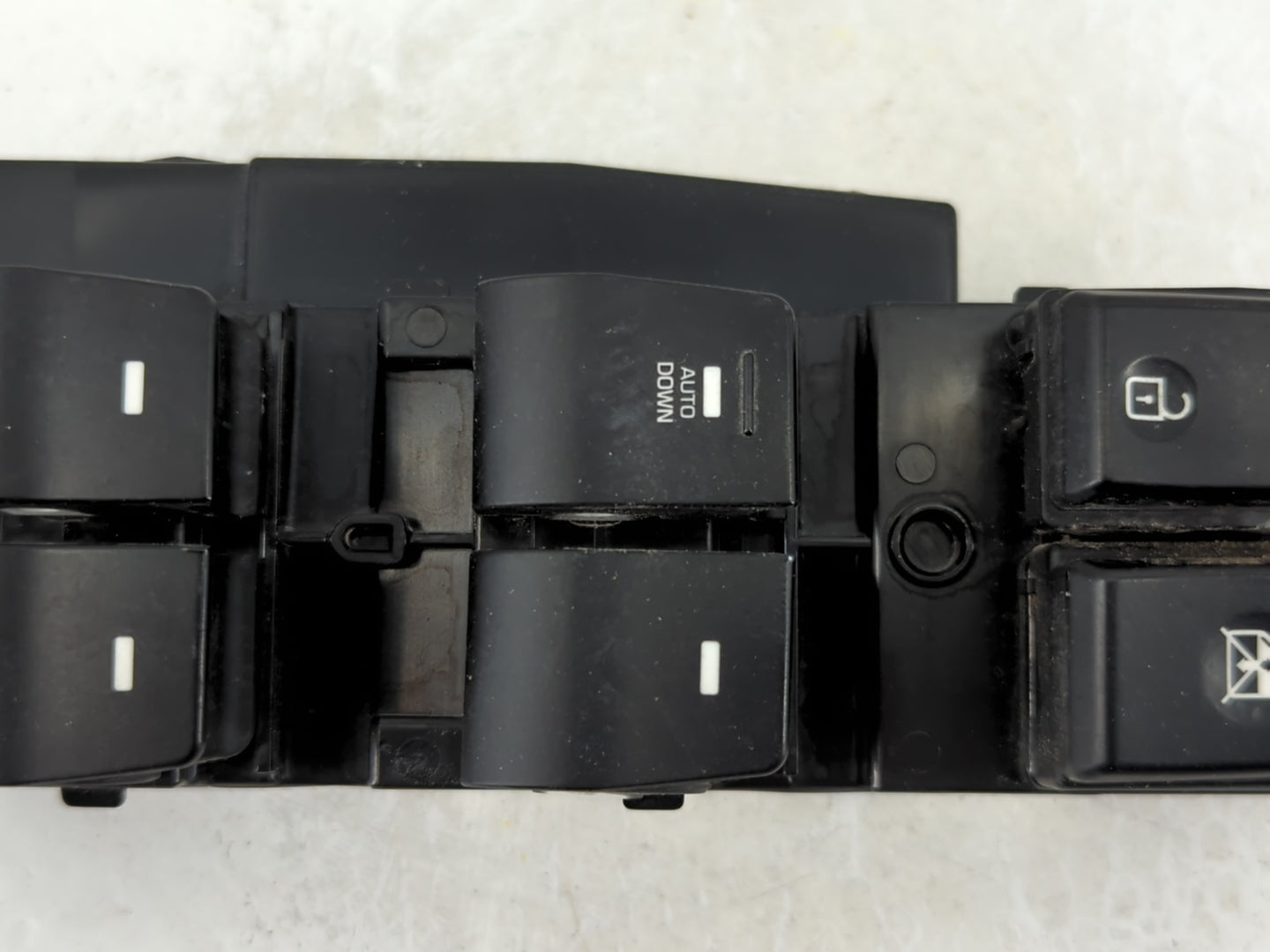 2017-2020 Hyundai Elantra Master Power Window Switch Replacement Driver Side Left P/N:299159192 Fits Fits 2017 2018 2019 202