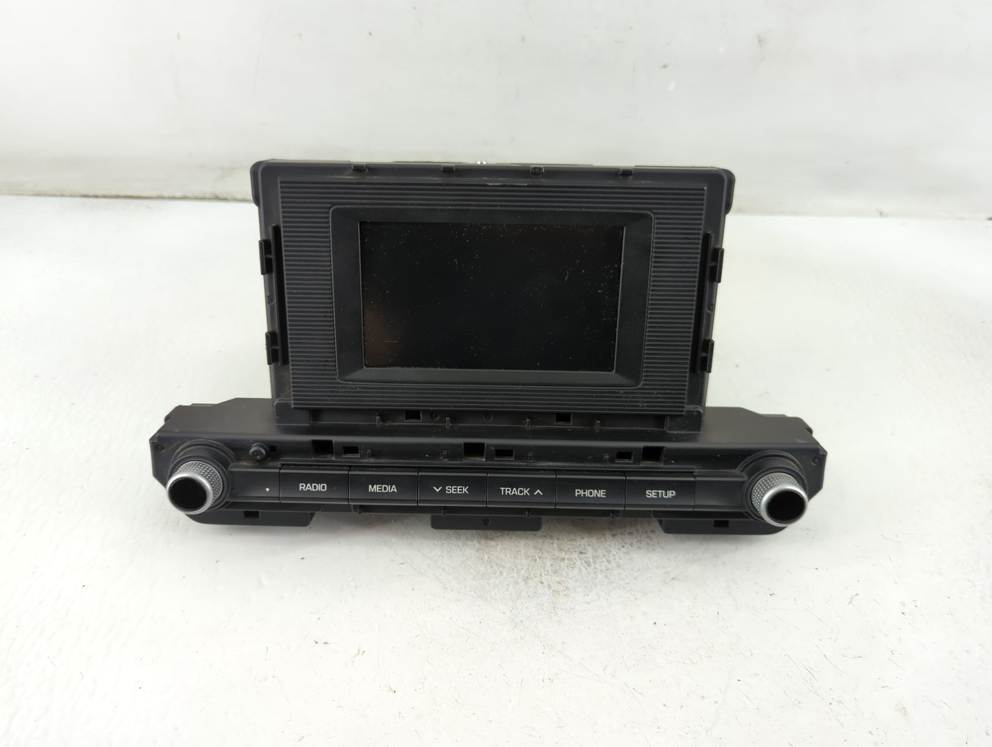 2019-2020 Hyundai Elantra Radio AM FM Cd Player Receiver Replacement P/N:96160-F2UC0SSH Fits Fits 2019 2020 OEM Used Auto Pa