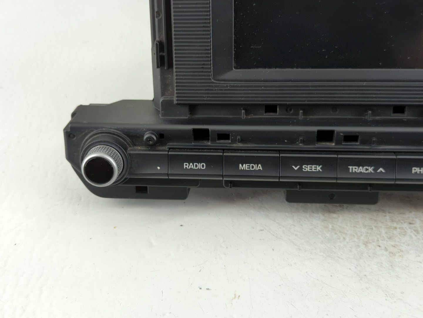 2019-2020 Hyundai Elantra Radio AM FM Cd Player Receiver Replacement P/N:96160-F2UC0SSH Fits Fits 2019 2020 OEM Used Auto Pa