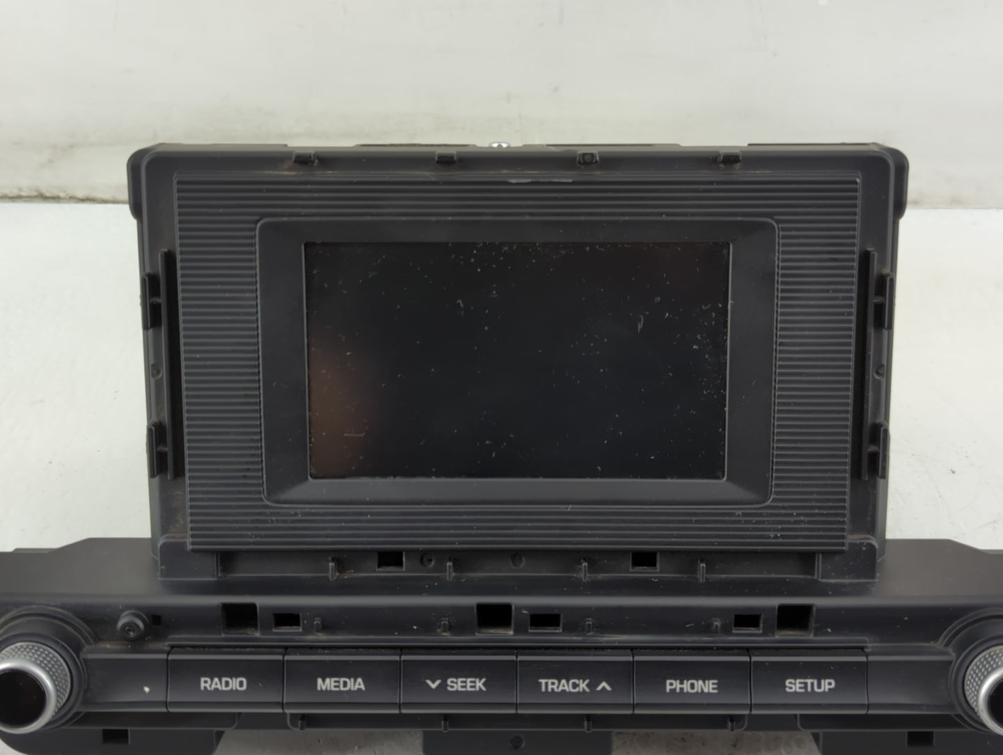 2019-2020 Hyundai Elantra Radio AM FM Cd Player Receiver Replacement P/N:96160-F2UC0SSH Fits Fits 2019 2020 OEM Used Auto Pa