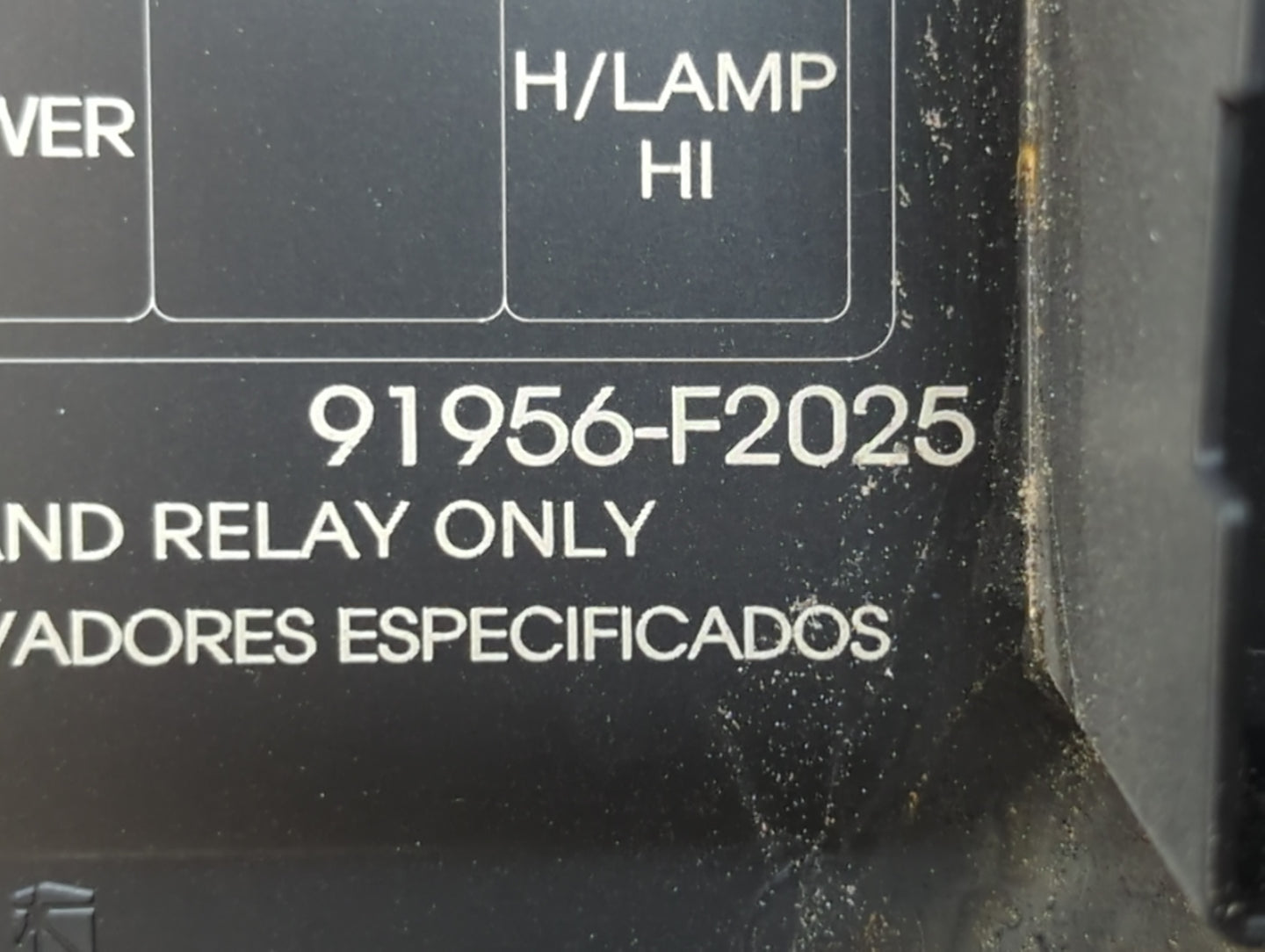 2019-2020 Hyundai Elantra Fusebox Fuse Box Panel Relay Module P/N:91956-F2025 Fits Fits 2019 2020 OEM Used Auto Parts - Oemu