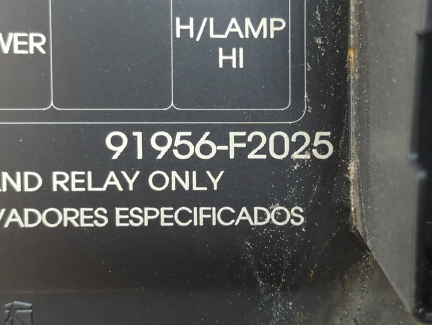 2019-2020 Hyundai Elantra Fusebox Fuse Box Panel Relay Module P/N:91956-F2025 Fits Fits 2019 2020 OEM Used Auto Parts - Oemu