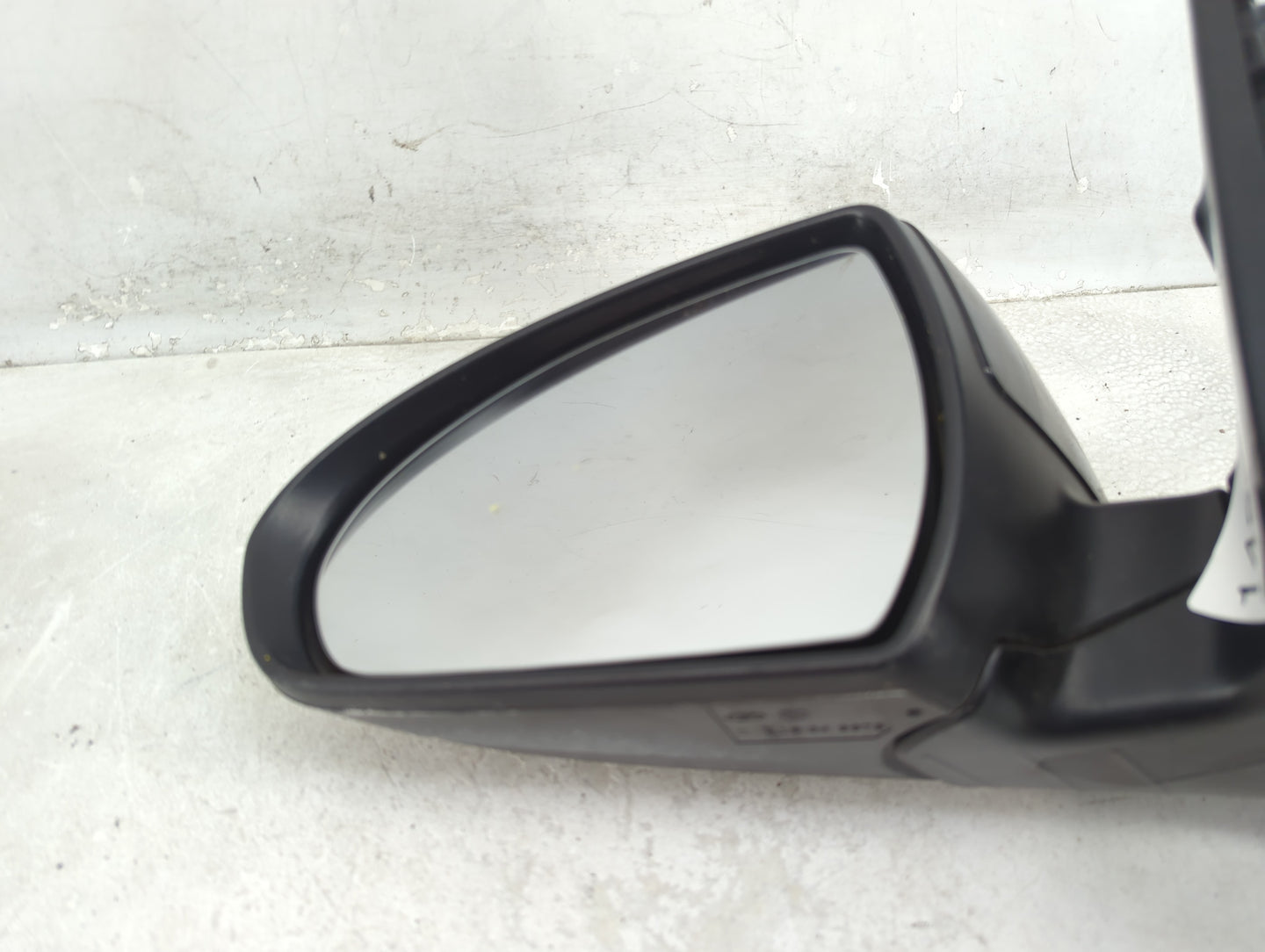 2020 Hyundai Ioniq Driver Side View Mirror - Left Door Mirror OEM Used - Oemusedautoparts1.com