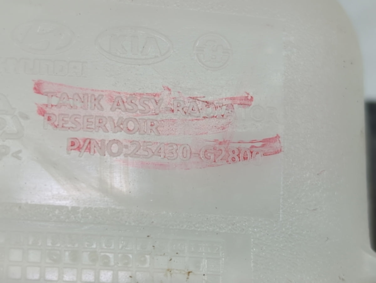 2017-2020 Hyundai Ioniq Radiator Coolant Overflow Expansion Tank Bottle - Oemusedautoparts1.com