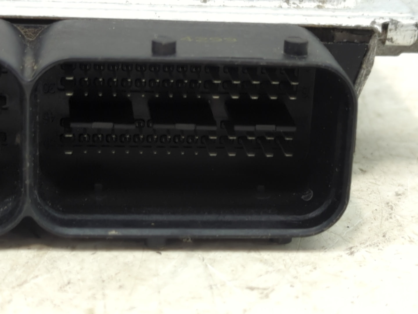2017-2020 Hyundai Ioniq PCM Engine Control Computer ECU ECM PCU OEM P/N:39101-03HM4 39110-03HM4 Fits Fits 2017 2018 2019 202