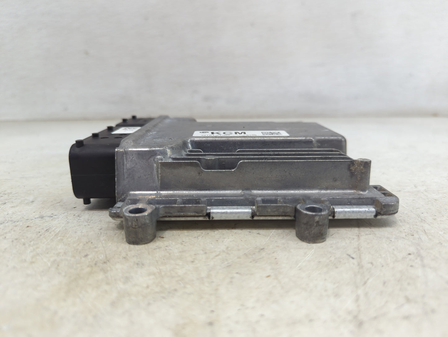 2017-2020 Hyundai Ioniq PCM Engine Control Computer ECU ECM PCU OEM P/N:39101-03HM4 39110-03HM4 Fits Fits 2017 2018 2019 202