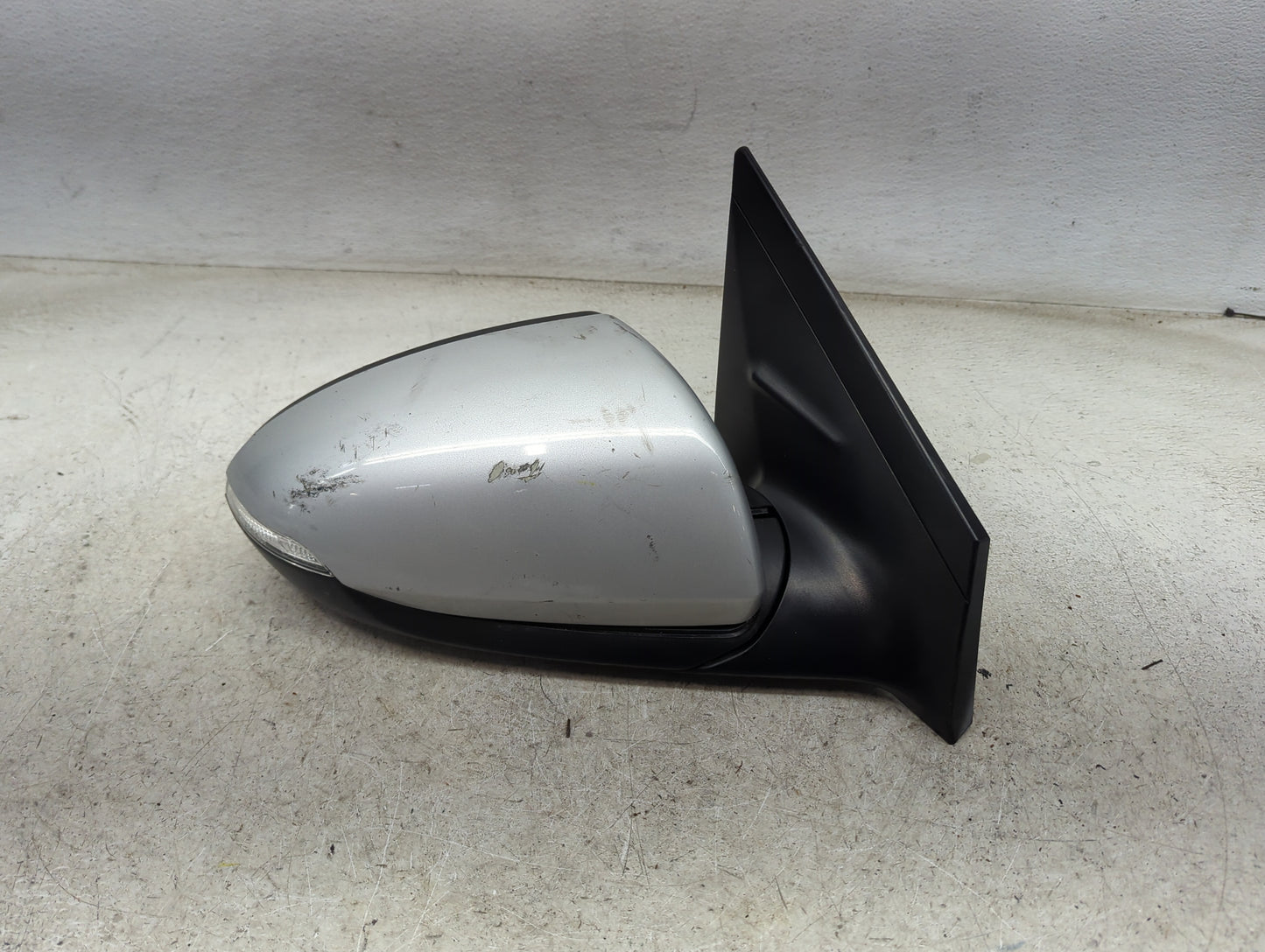 2017-2020 Hyundai Ioniq Passenger Side View Mirror - Right Door Mirror OEM Used - Oemusedautoparts1.com