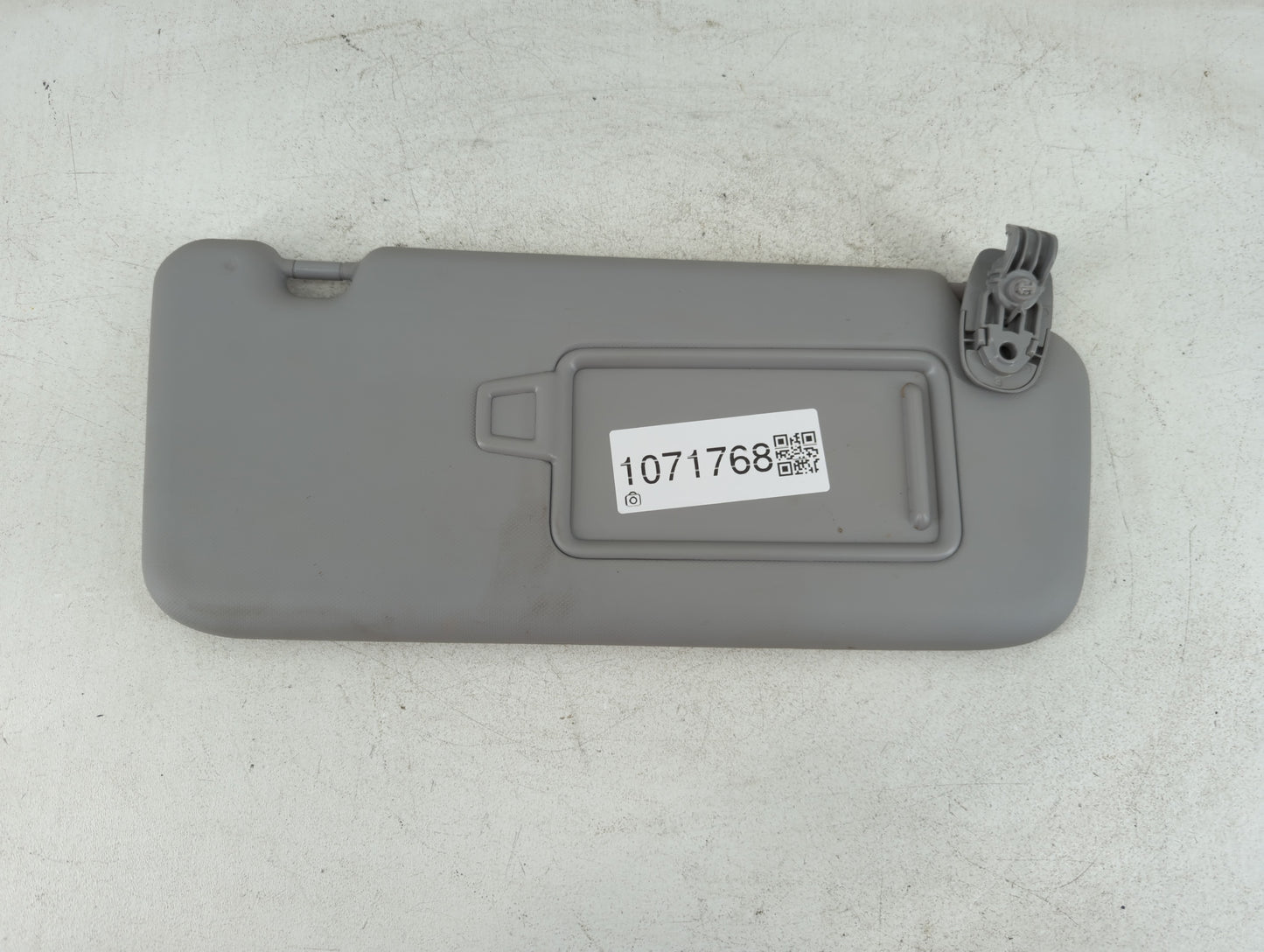 2018-2021 Hyundai Kona Sun Visor Shade Replacement Passenger Right Mirror Fits Fits 2018 2019 2020 2021 OEM Used Auto Parts 