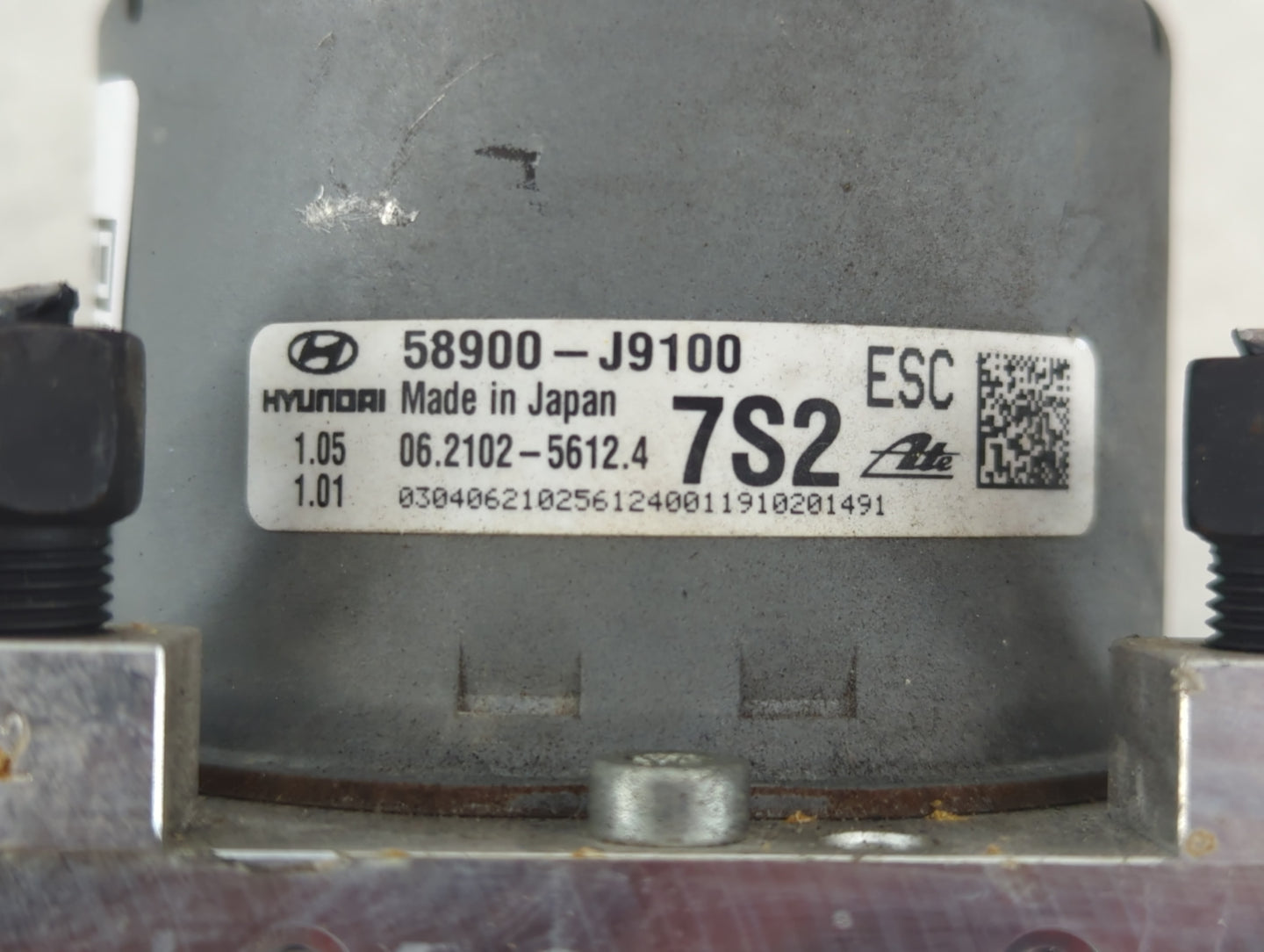 2018-2020 Hyundai Kona ABS Pump Control Module Replacement P/N:58900-J9100 Fits Fits 2018 2019 2020 OEM Used Auto Parts - Oe