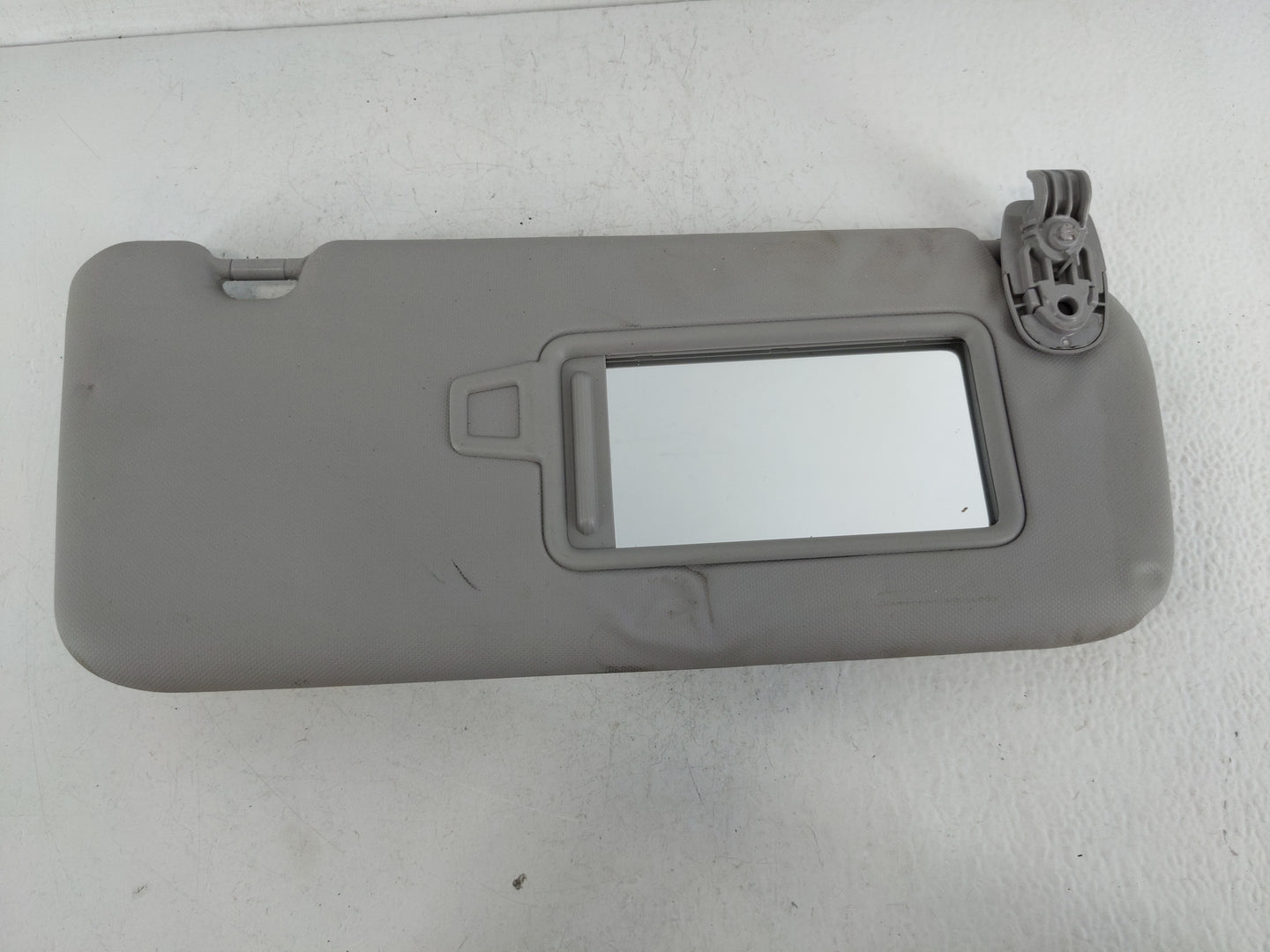 2018-2021 Hyundai Kona Sun Visor Shade Replacement Passenger Right Mirror Fits Fits 2018 2019 2020 2021 OEM Used Auto Parts 