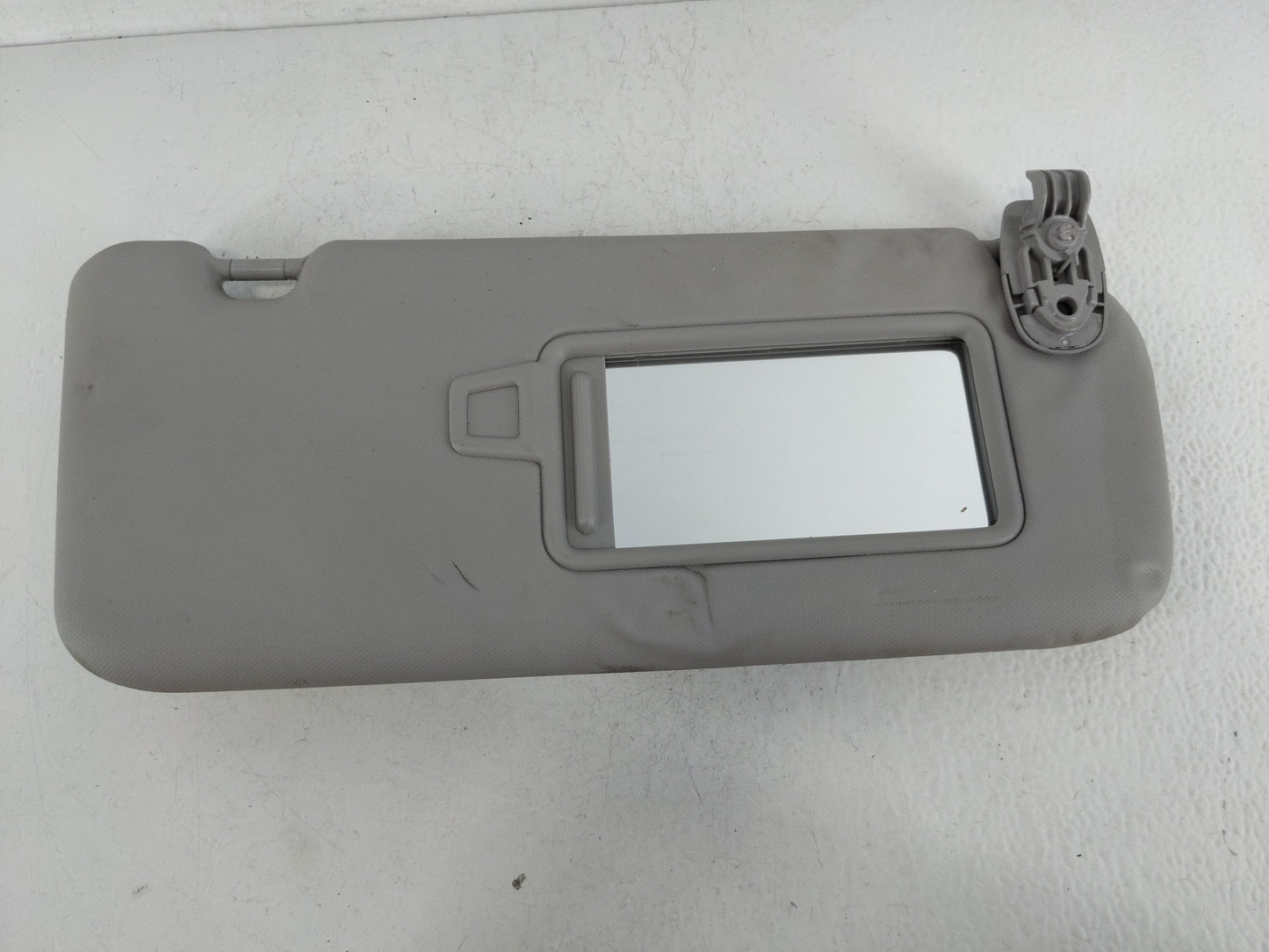 2018-2021 Hyundai Kona Sun Visor Shade Replacement Passenger Right Mirror Fits Fits 2018 2019 2020 2021 OEM Used Auto Parts 