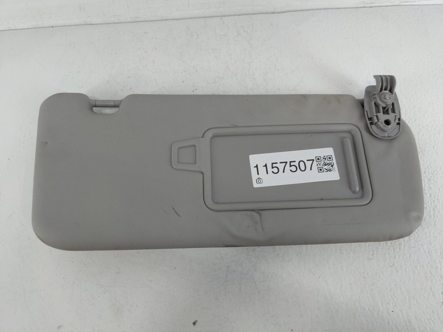 2018-2021 Hyundai Kona Sun Visor Shade Replacement Passenger Right Mirror Fits Fits 2018 2019 2020 2021 OEM Used Auto Parts 