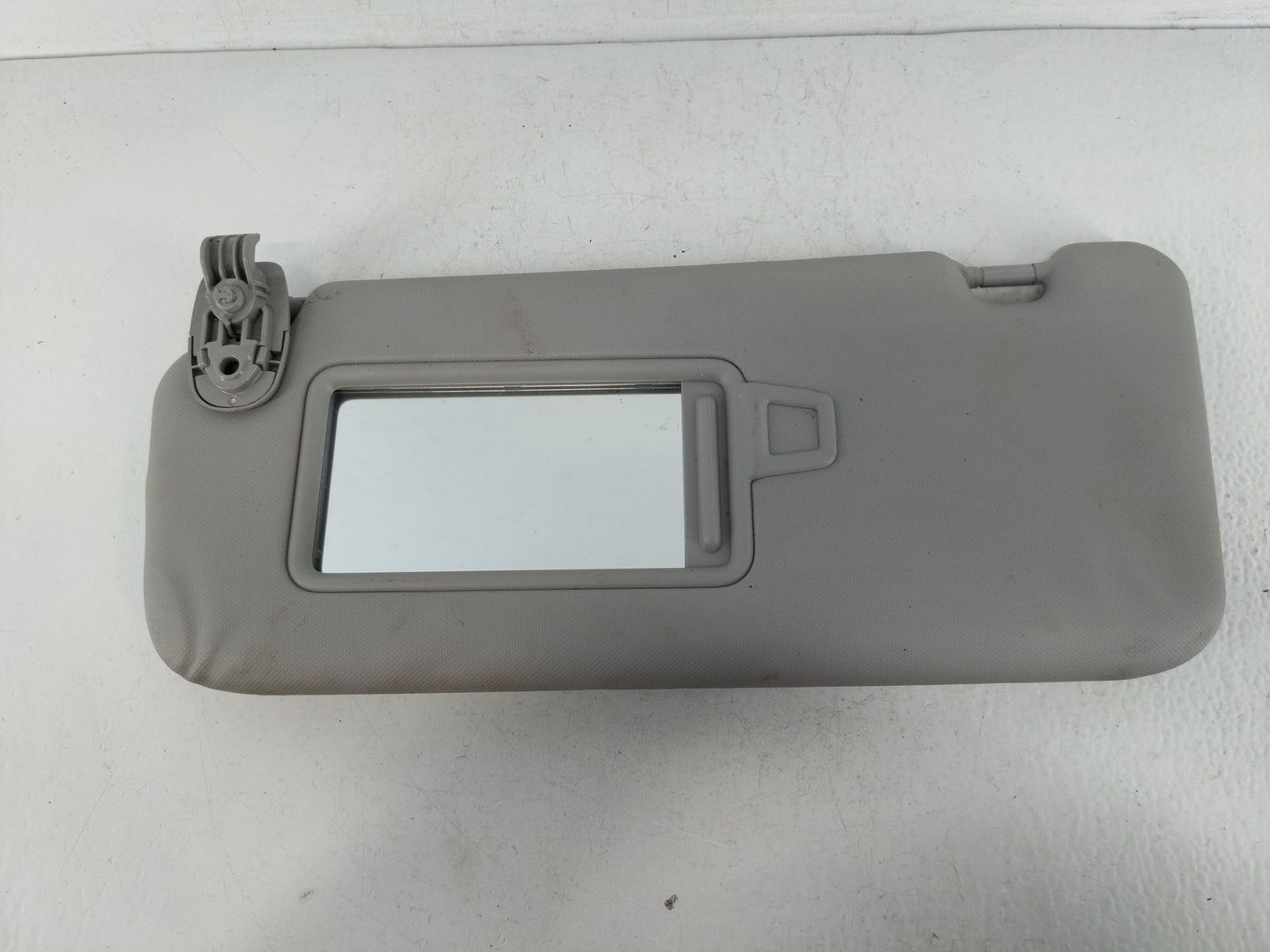 2018-2021 Hyundai Kona Sun Visor Shade Replacement Driver Left Mirror Fits Fits 2018 2019 2020 2021 OEM Used Auto Parts - Oe