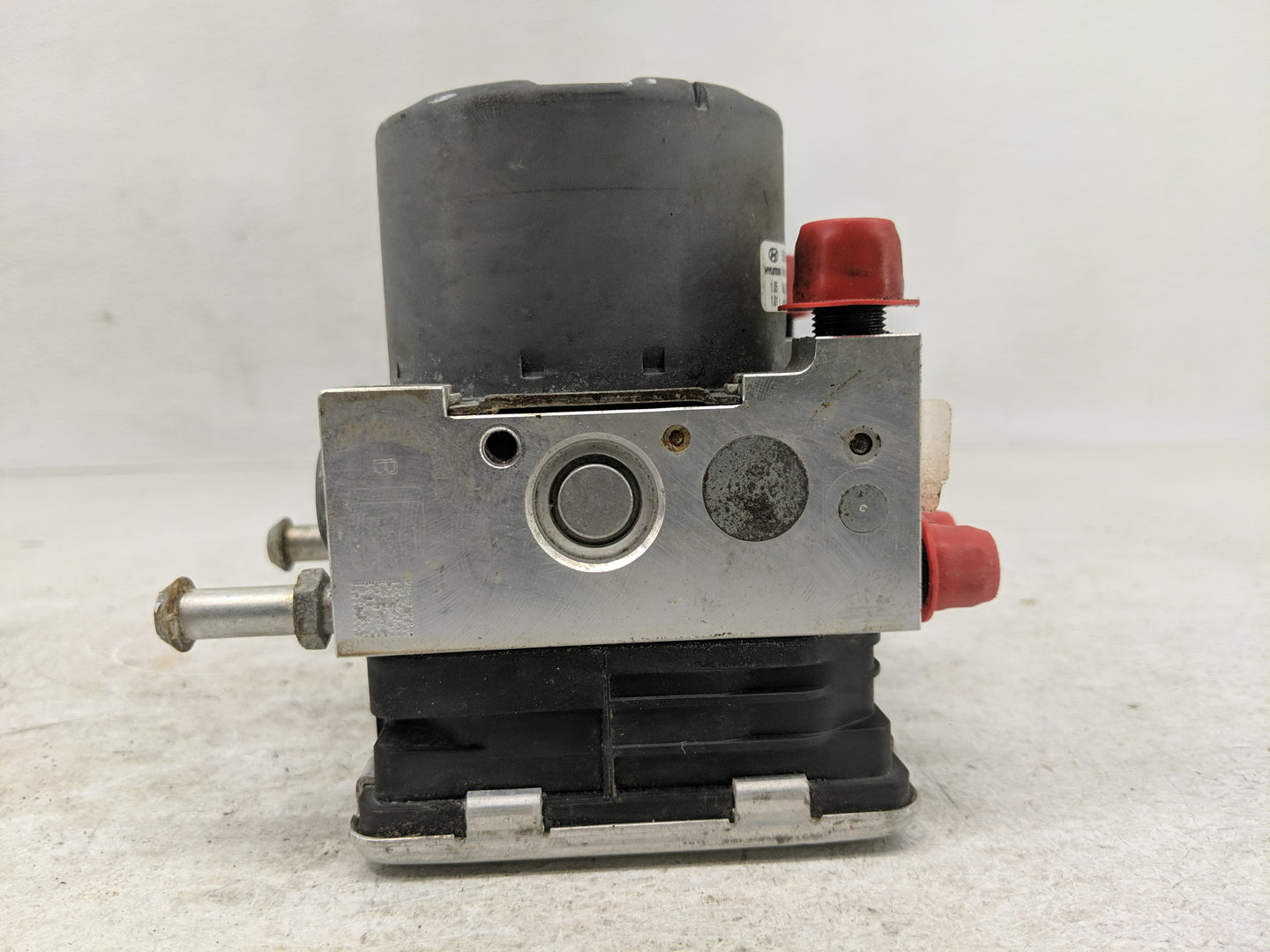 2018-2021 Hyundai Kona ABS Pump Control Module Replacement Fits Fits 2018 2019 2020 2021 OEM Used Auto Parts - Oemusedautopa