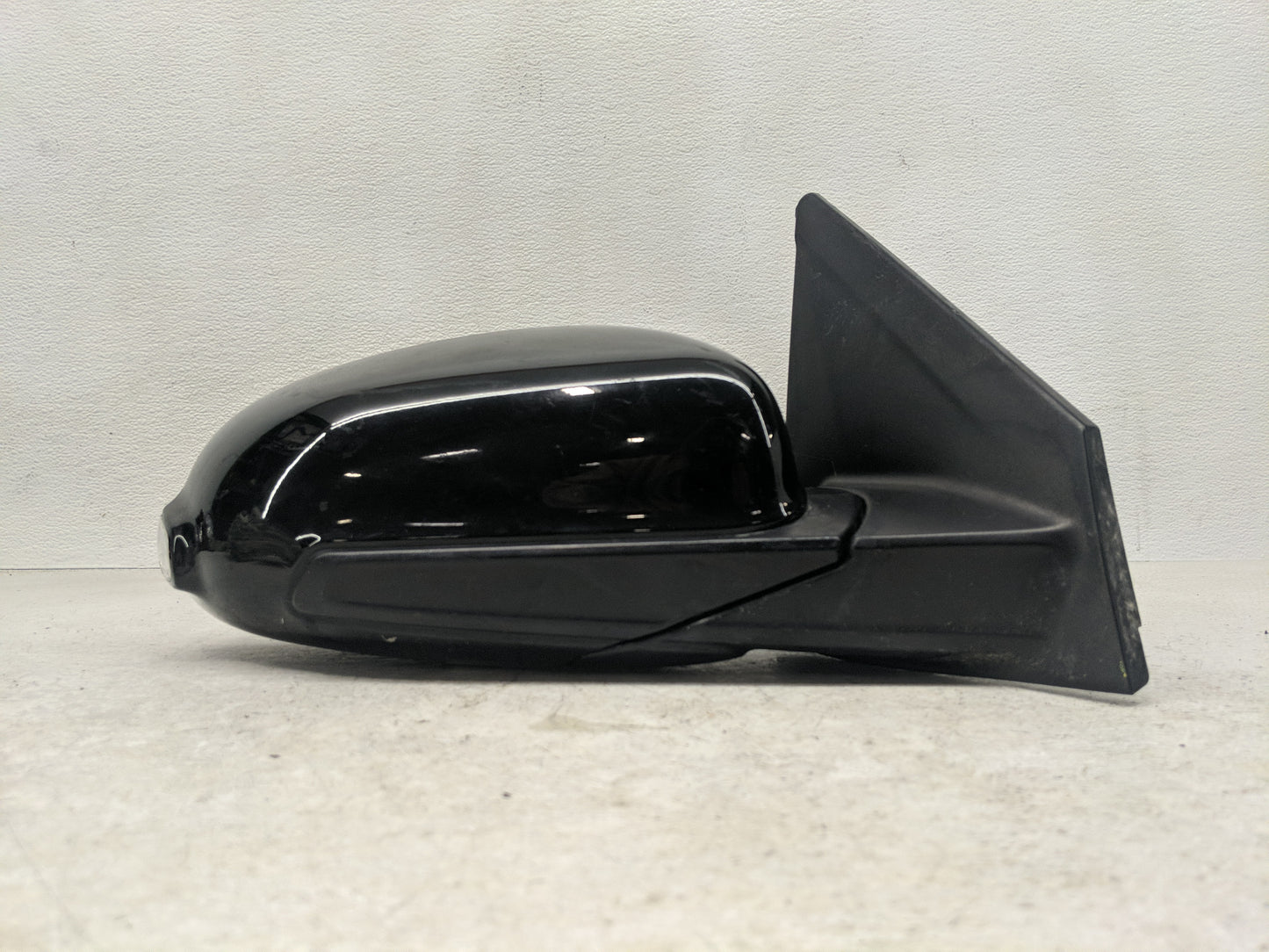 2018-2021 Hyundai Kona Passenger Side View Mirror - Right Door Mirror OEM Used - Oemusedautoparts1.com