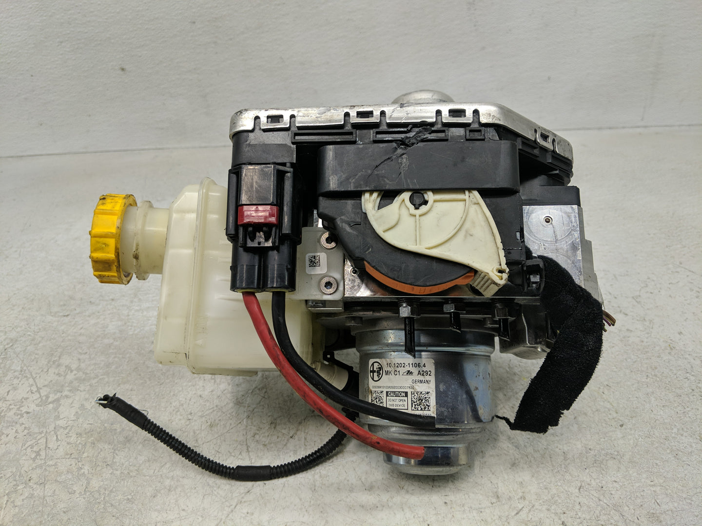 2020-2021 Hyundai Kona PCM Engine Control Computer ECU ECM PCU OEM P/N:39171-2ESE2 Fits Fits 2020 2021 OEM Used Auto Parts -