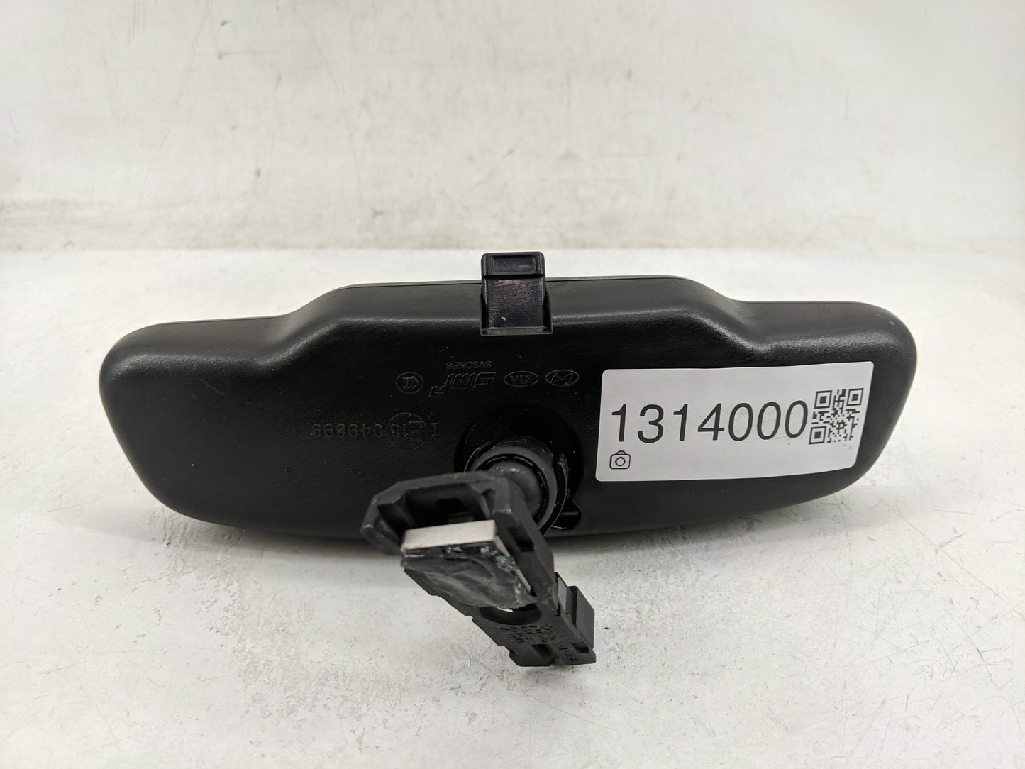 2018-2022 Hyundai Kona Interior Rear View Mirror Replacement OEM P/N:E13049899 Fits Fits 2018 2019 2020 2021 2022 OEM Used A