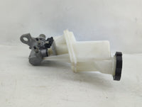 2018-2021 Hyundai Kona Brake Master Cylinder 1376314 - Oemusedautoparts1.com