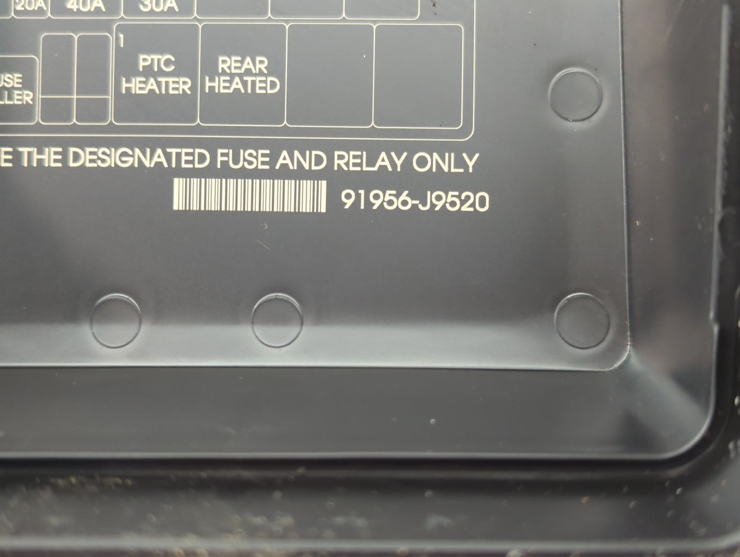 2018-2021 Hyundai Kona Fusebox Fuse Box Panel Relay Module P/N:91956-J9520 Fits Fits 2018 2019 2020 2021 OEM Used Auto Parts
