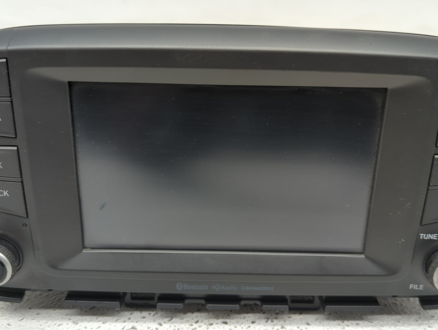 2018-2021 Hyundai Kona Radio AM FM Cd Player Receiver Replacement P/N:96160-J9110TMT Fits Fits 2018 2019 2020 2021 OEM Used 