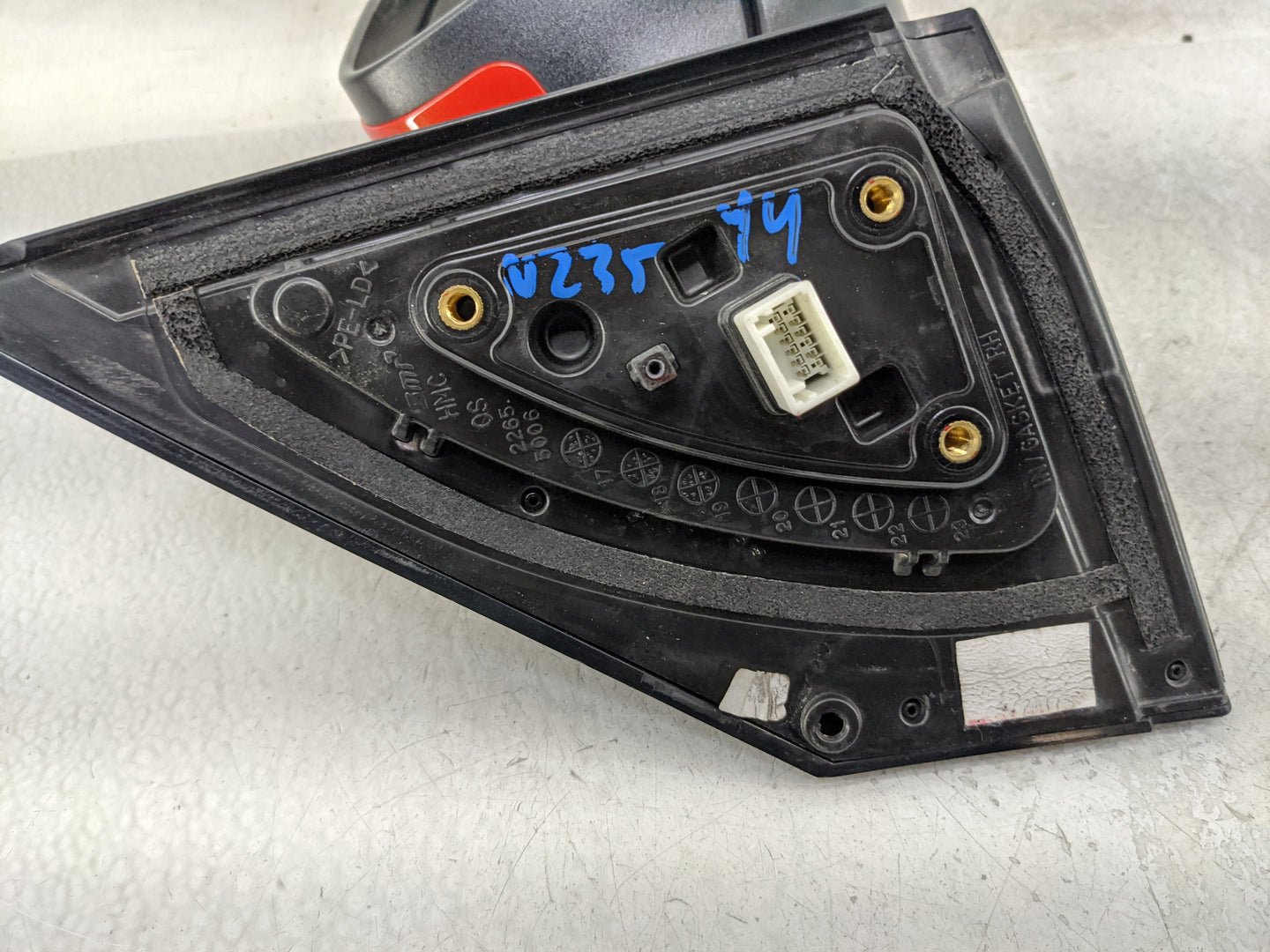 2018-2021 Hyundai Kona Passenger Right Side View Manual Door Mirror Red - Oemusedautoparts1.com
