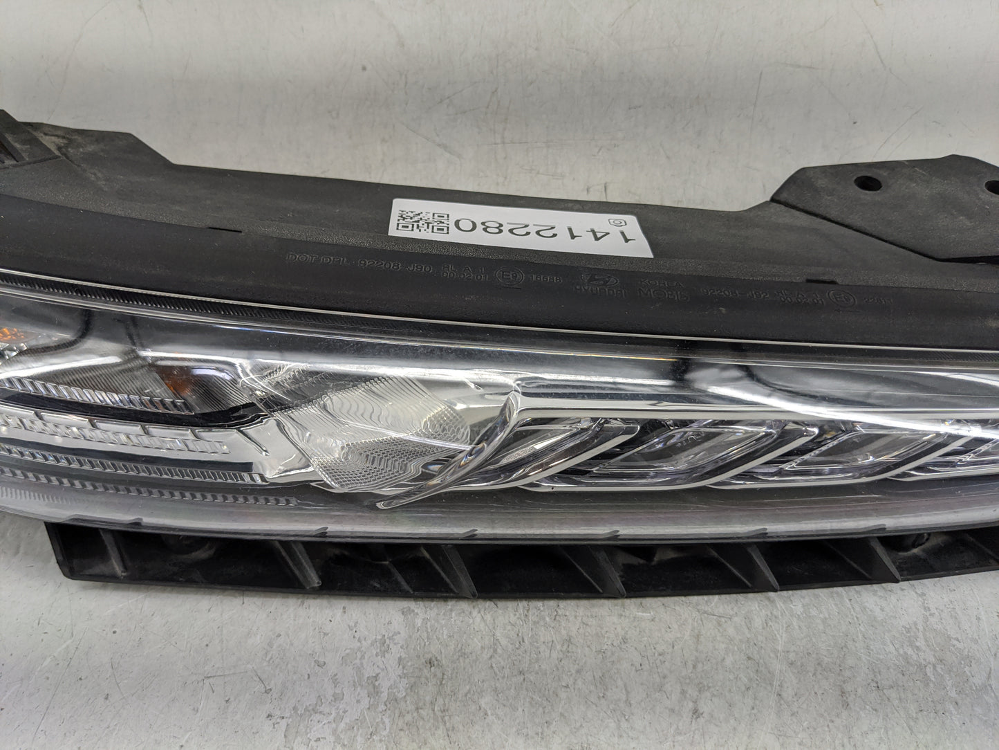 2018-2021 Hyundai Kona Passenger Right Oem Front Light Lamp - Oemusedautoparts1.com