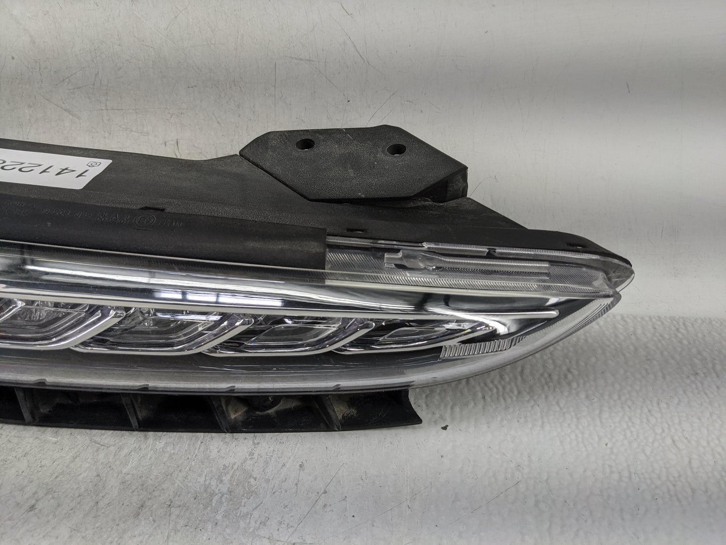 2018-2021 Hyundai Kona Passenger Right Oem Front Light Lamp - Oemusedautoparts1.com