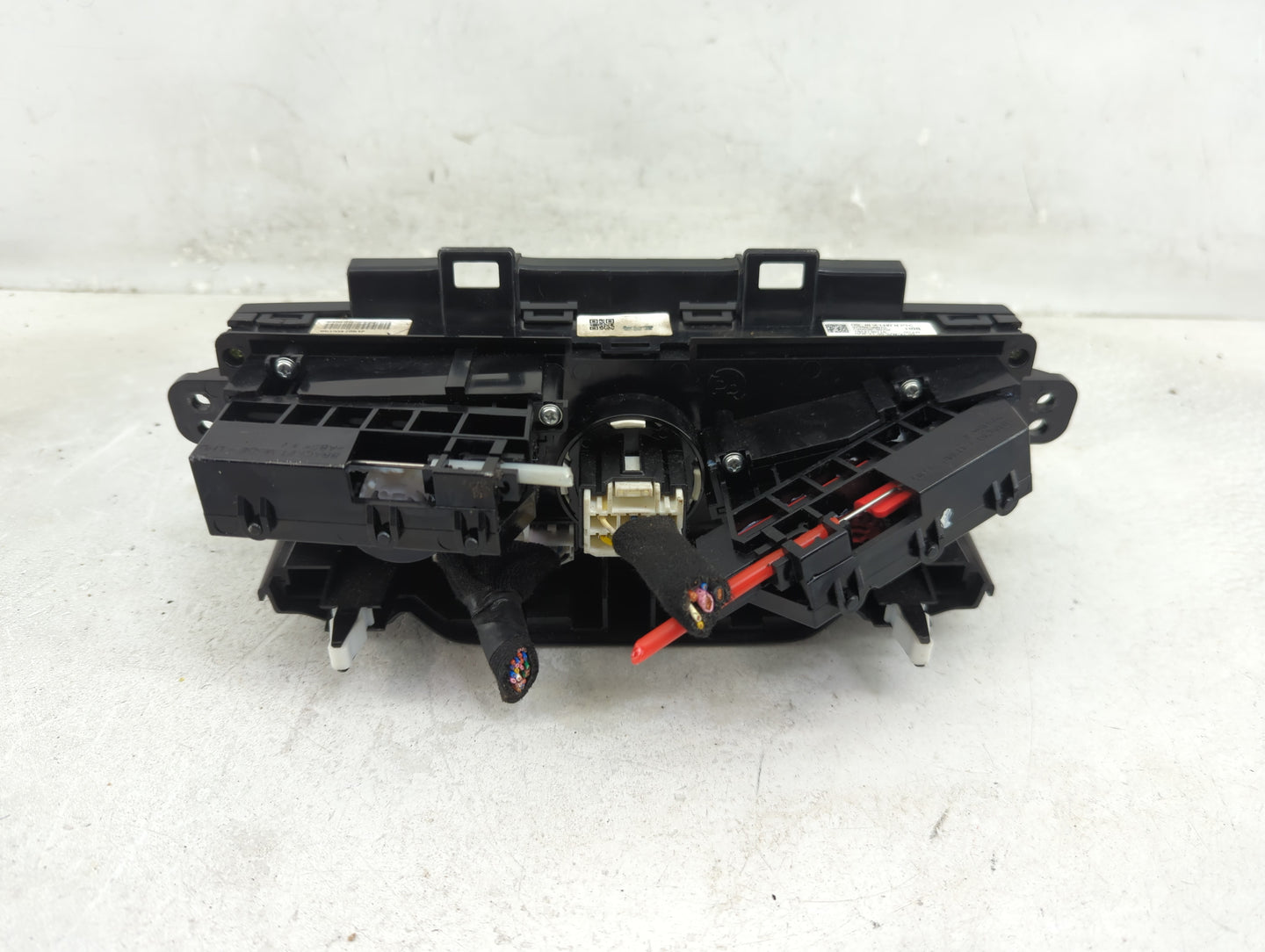 2018-2021 Hyundai Kona Climate Control Module Temperature AC/Heater Replacement P/N:97250-J9070 Fits Fits 2018 2019 2020 202