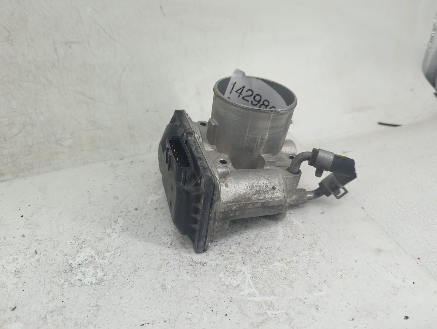 2018-2021 Hyundai Kona Throttle Body P/N:35100-2E400 Fits Fits 2012 2013 2014 2015 2016 2018 2019 2020 2021 OEM Used Auto Pa