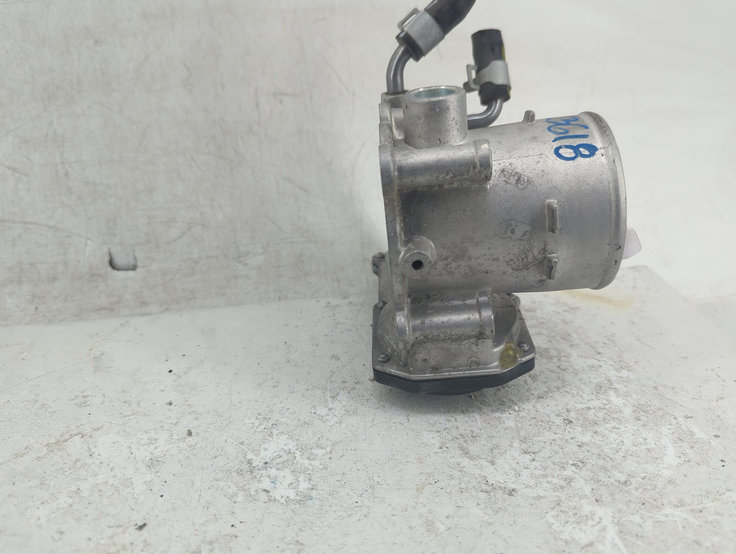 2018-2021 Hyundai Kona Throttle Body P/N:35100-2E400 Fits Fits 2012 2013 2014 2015 2016 2018 2019 2020 2021 OEM Used Auto Pa