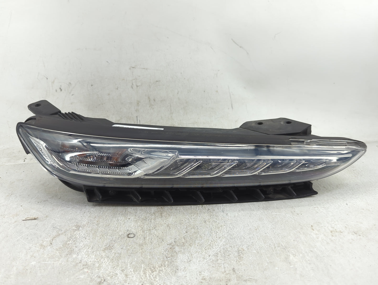 2018-2021 Hyundai Kona Passenger Right Oem Fog Light Lamp - Oemusedautoparts1.com
