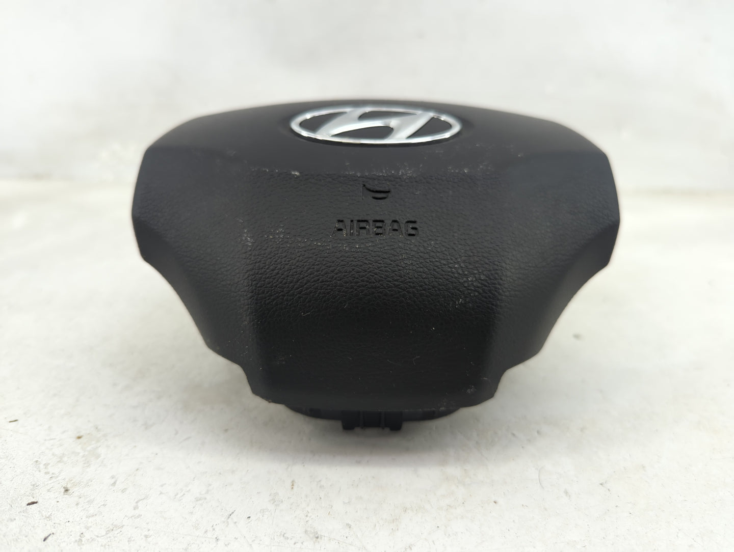 2020 Hyundai Kona Air Bag Driver Left Steering Wheel Mounted P/N:DI10.2G46 34318877A, 191498800840, V152 Fits OEM Used Auto 