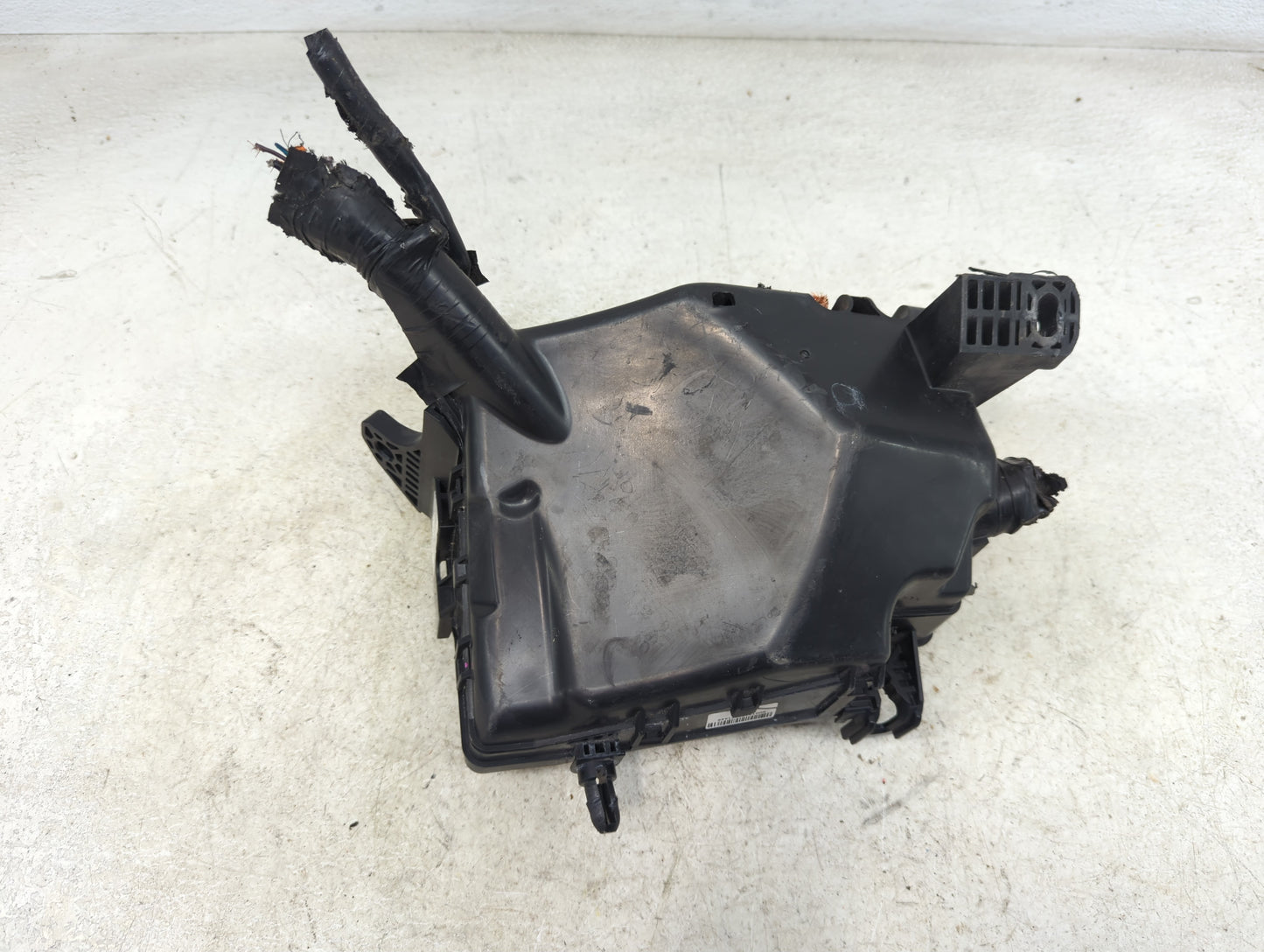 2018-2021 Hyundai Kona Fusebox Fuse Box Panel Relay Module P/N:91475 M7020, P078M402, 4224401020 Fits Fits 2018 2019 2020 20