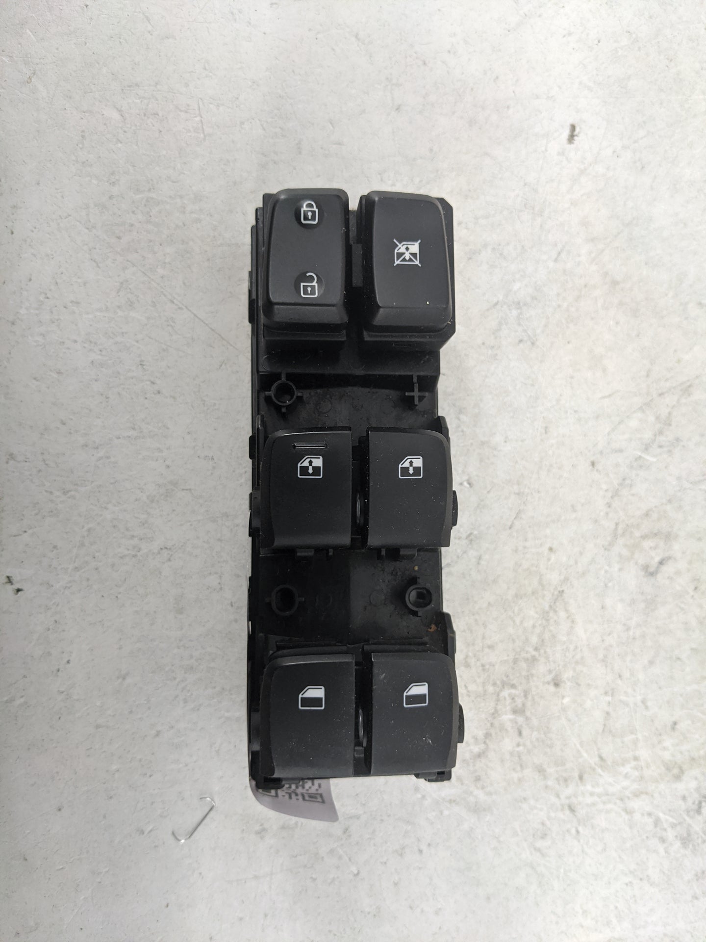2018-2022 Hyundai Kona Master Power Window Switch Replacement Driver Side Left P/N:93570-J9200TMT 3K5492-1200 Fits OEM Used 