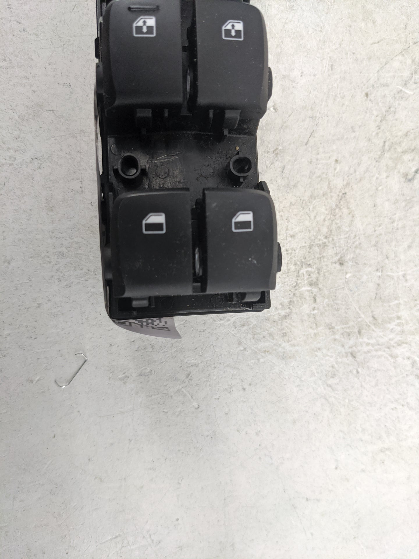 2018-2022 Hyundai Kona Master Power Window Switch Replacement Driver Side Left P/N:93570-J9200TMT 3K5492-1200 Fits OEM Used 