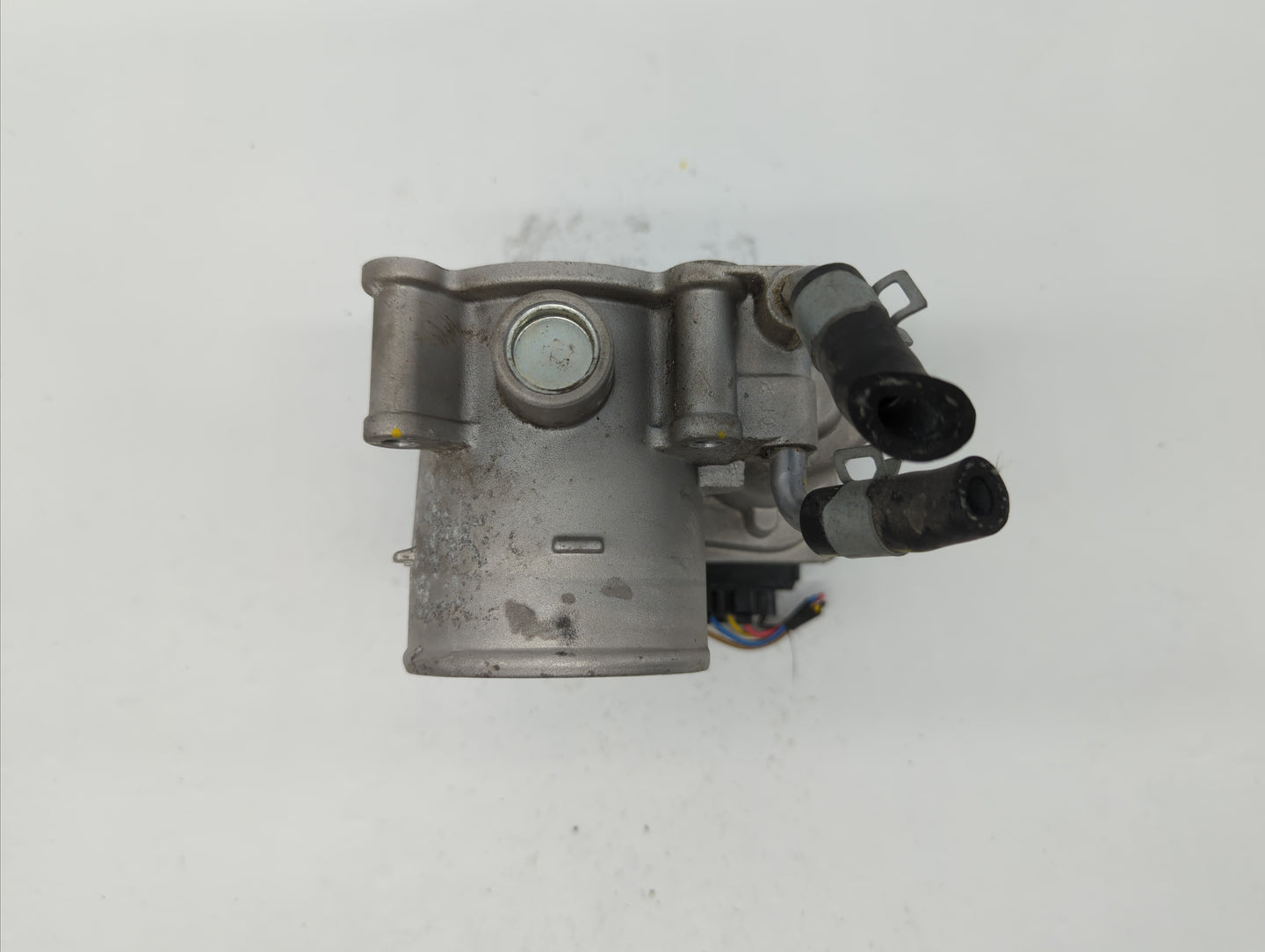 2018-2019 Hyundai Kona Throttle Body P/N:35100-2E400 Fits Fits 2012 2013 2014 2015 2016 2018 2019 OEM Used Auto Parts - Oemu