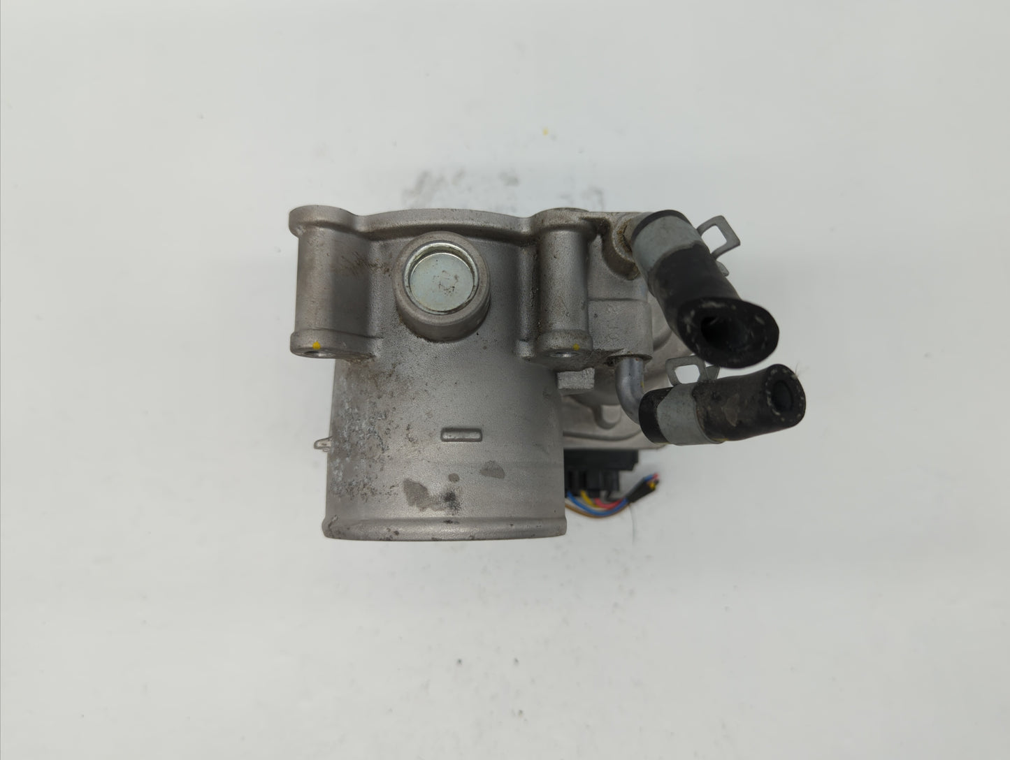 2018-2019 Hyundai Kona Throttle Body P/N:35100-2E400 Fits Fits 2012 2013 2014 2015 2016 2018 2019 OEM Used Auto Parts - Oemu