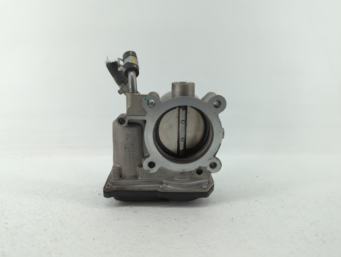 2018-2019 Hyundai Kona Throttle Body P/N:35100-2E400 35100-2E000 Fits Fits 2012 2013 2014 2015 2016 2018 2019 OEM Used Auto 
