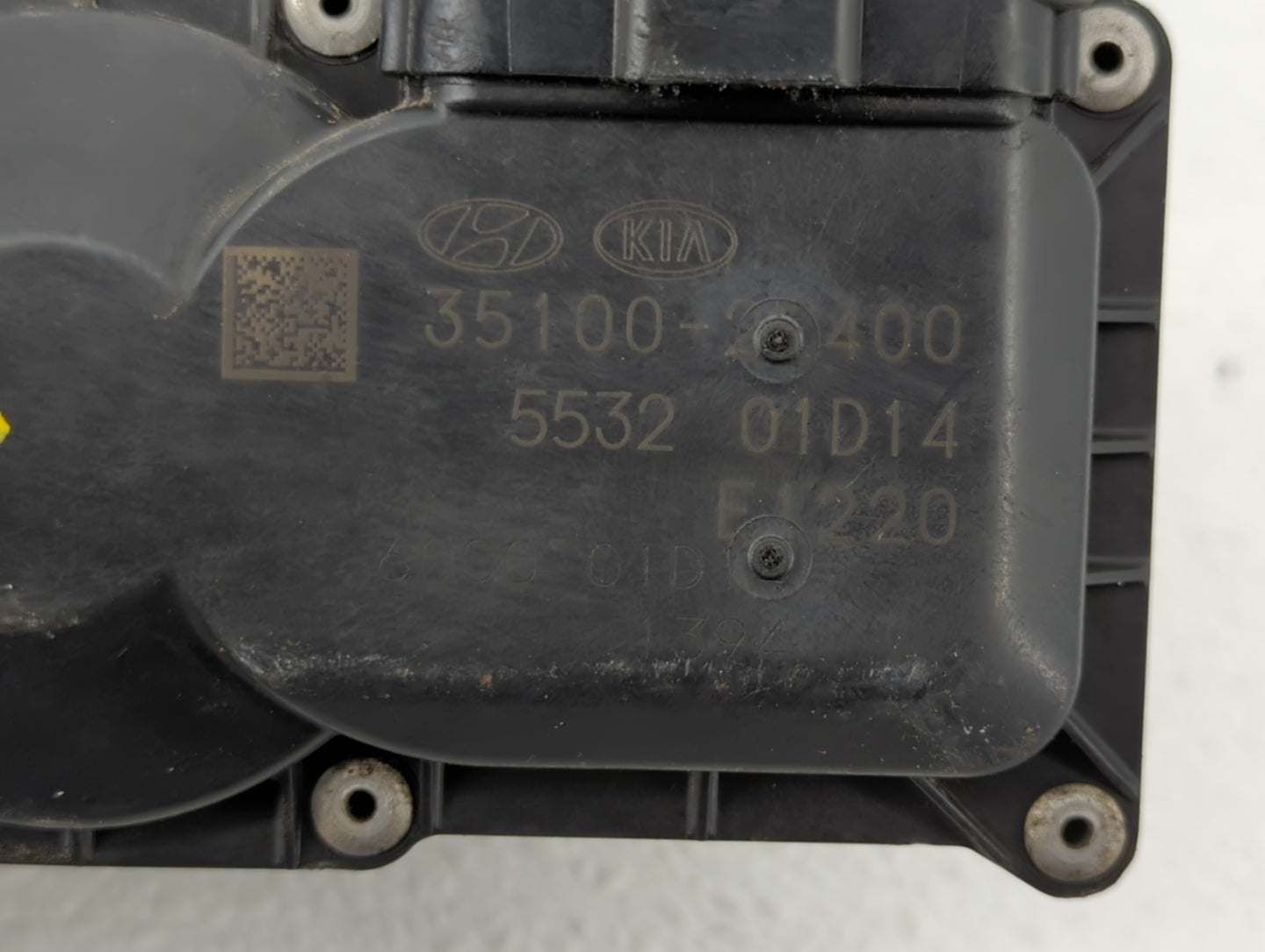 2018-2019 Hyundai Kona Throttle Body P/N:35100-2E400 35100-2E000 Fits Fits 2012 2013 2014 2015 2016 2018 2019 OEM Used Auto 