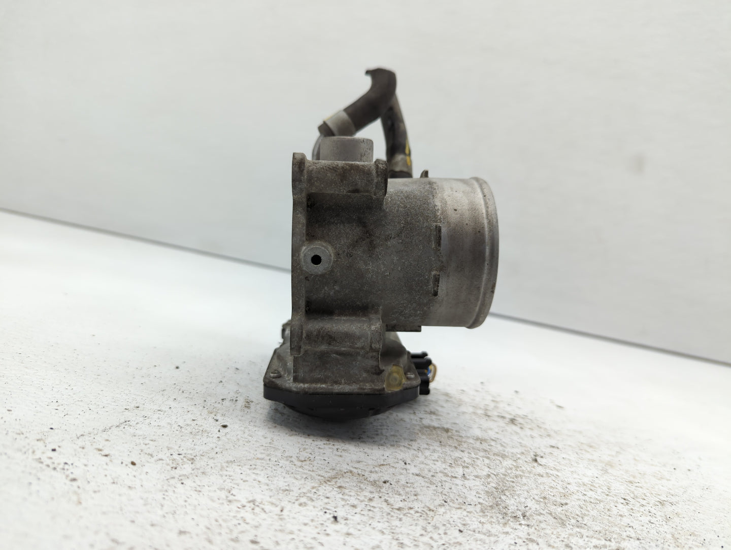 2018-2021 Hyundai Kona Throttle Body P/N:35100-25400 Fits Fits 2012 2013 2014 2015 2016 2018 2019 2020 2021 OEM Used Auto Pa